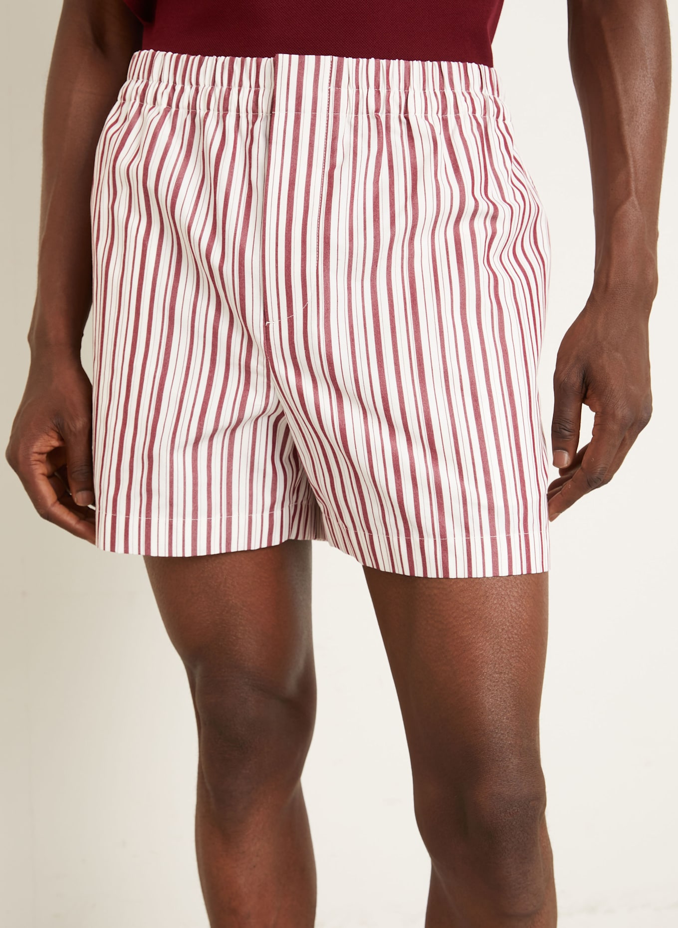 GUCCI Shorts: WEISS / DUNKELROT