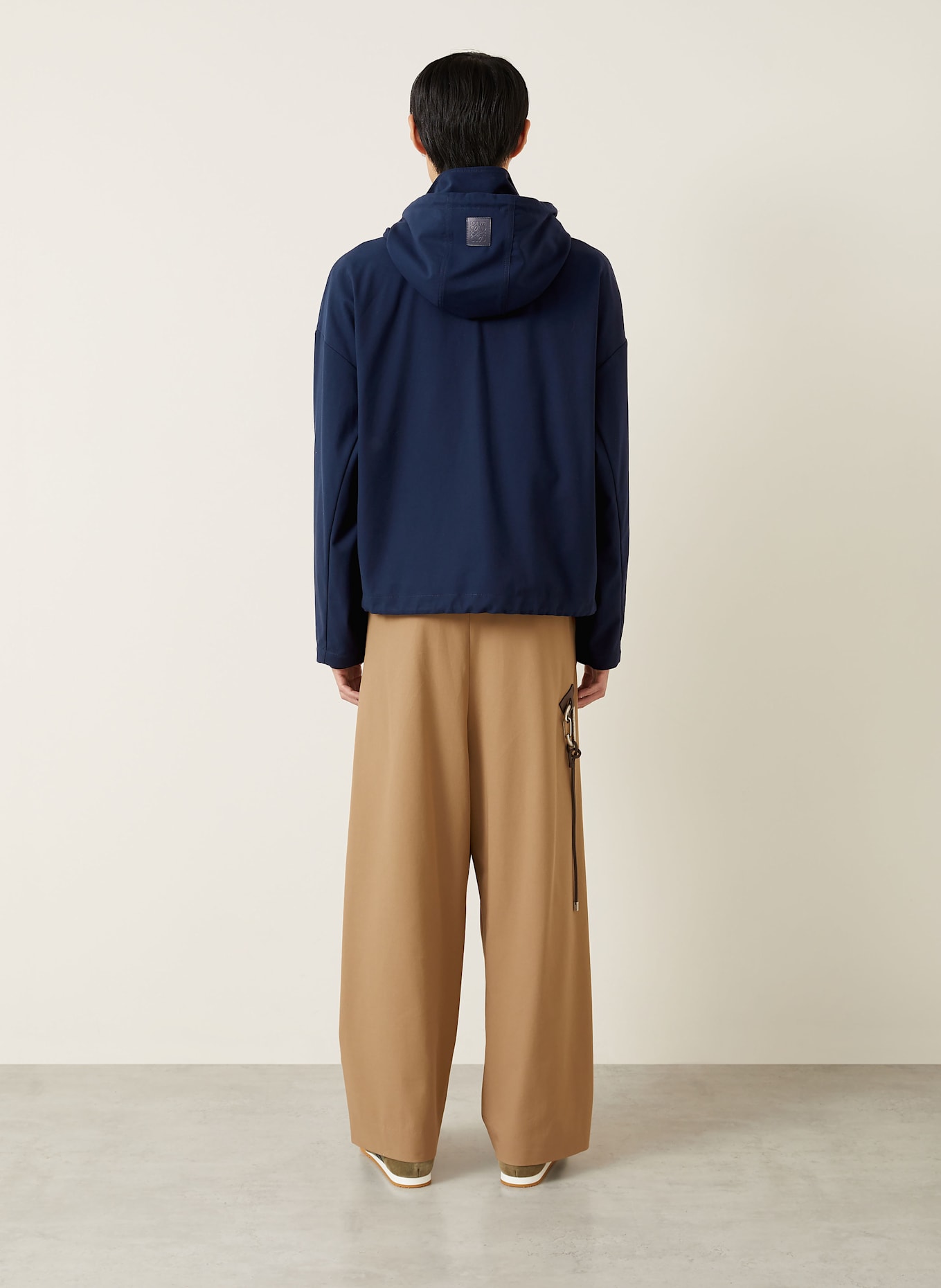 LOEWE Jacke mit abnehmbarer Kapuze: DUNKELBLAU / BEIGE