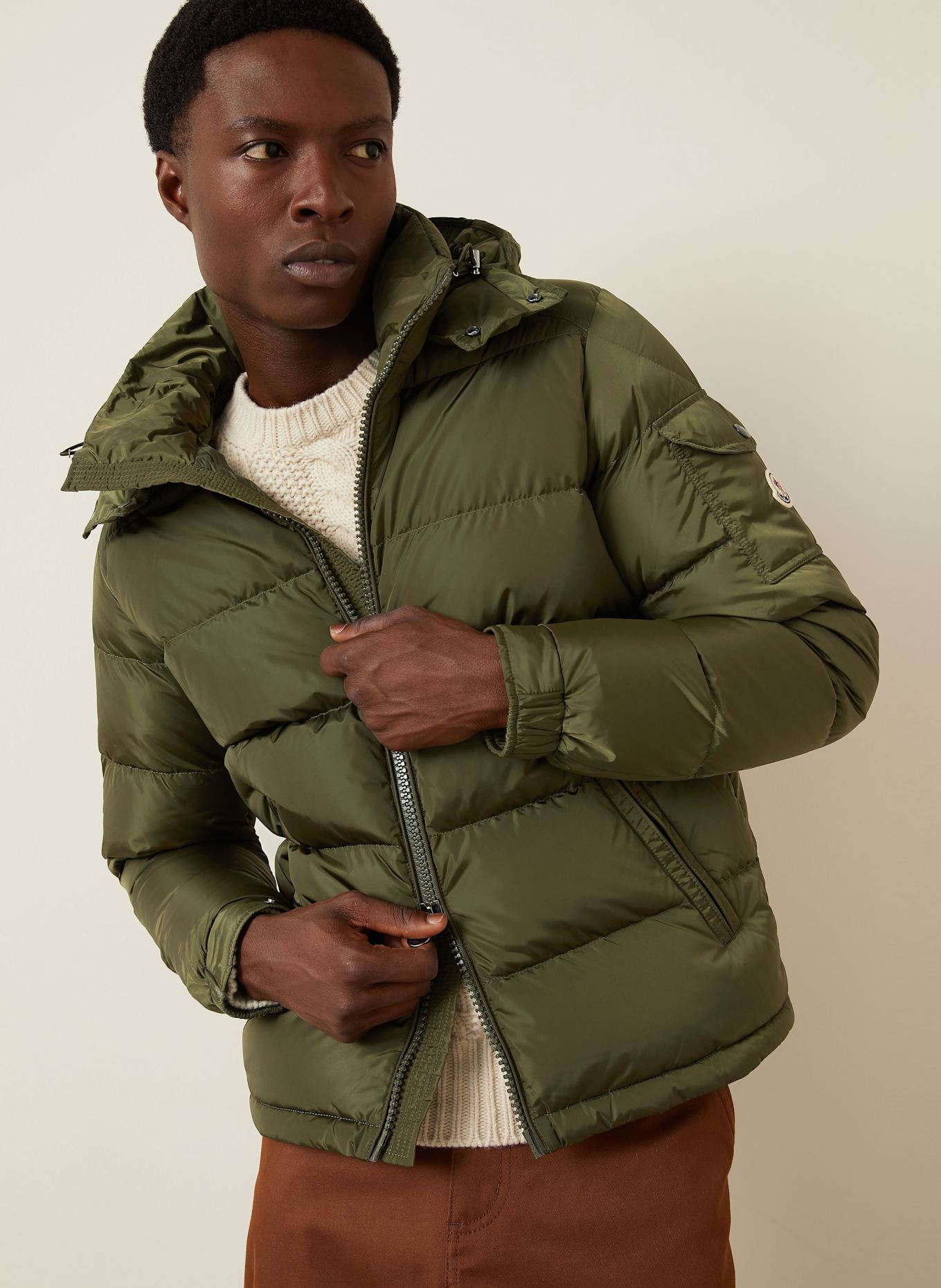 MONCLER Daunenjacke: OLIV