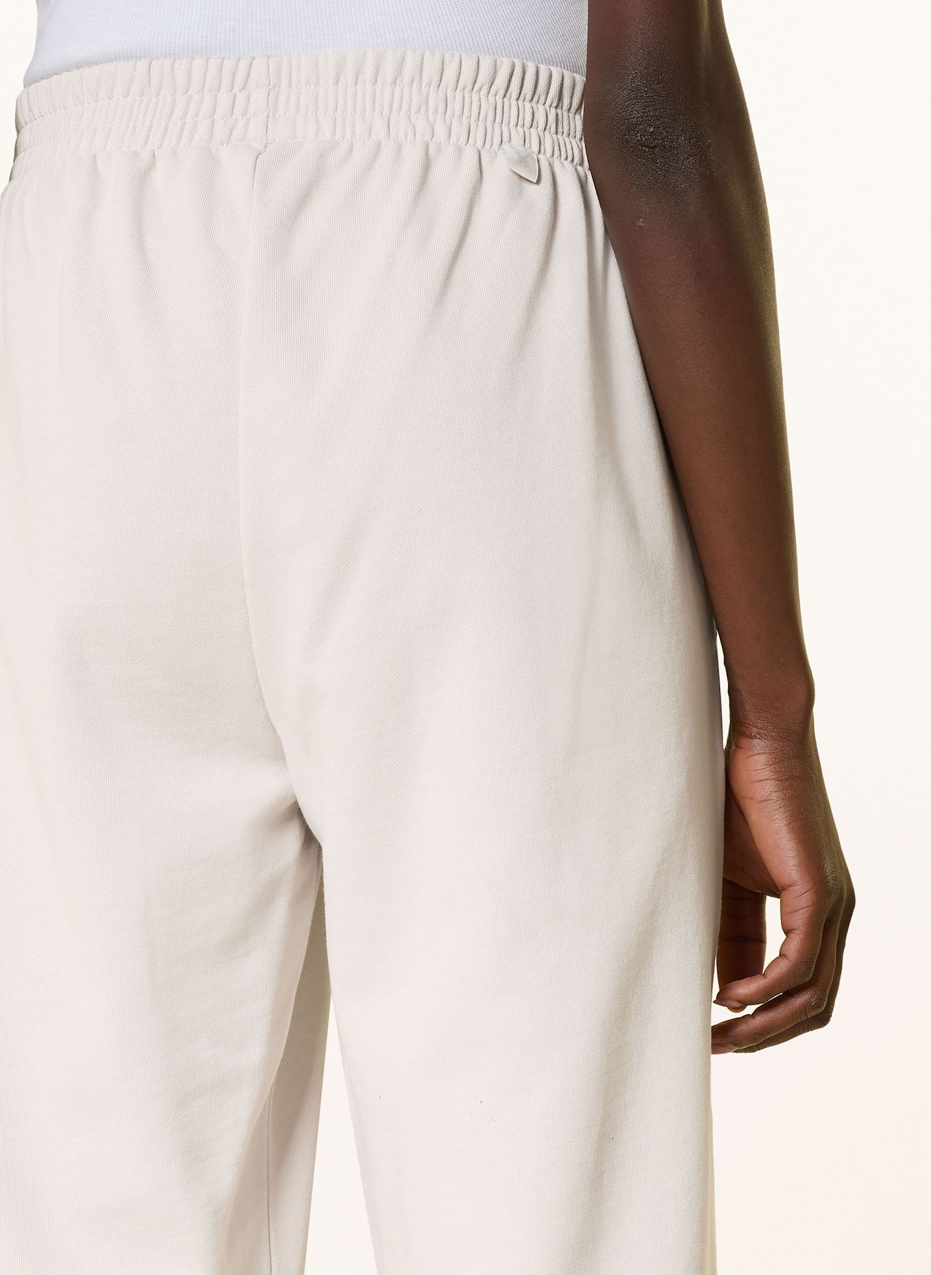 KARO KAUER Sweatpants: CREME