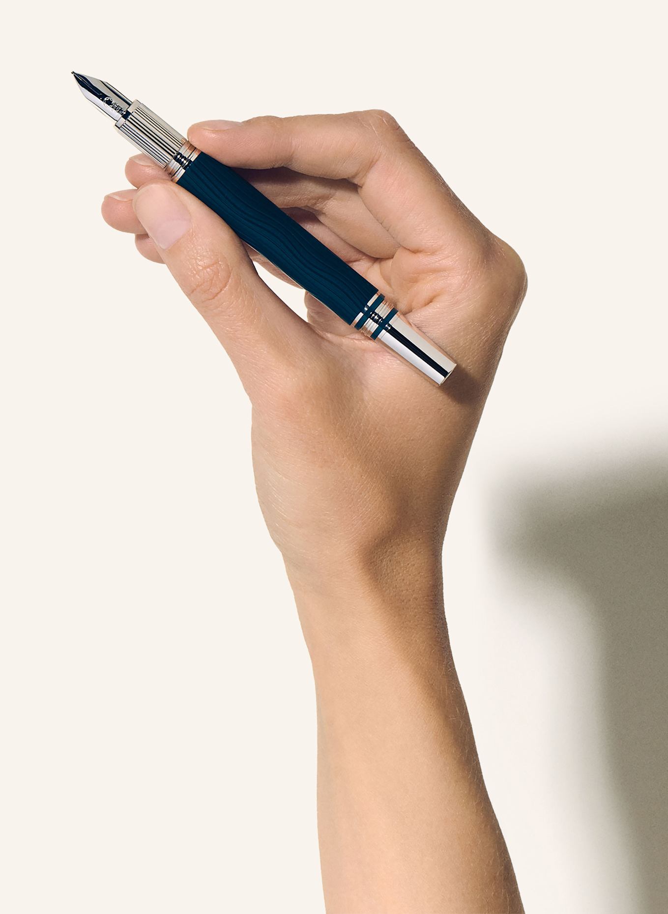 MONTBLANC Füllfederhalter STARWALKER POLARGREEN DOUÉ: GRÜN / SILBER