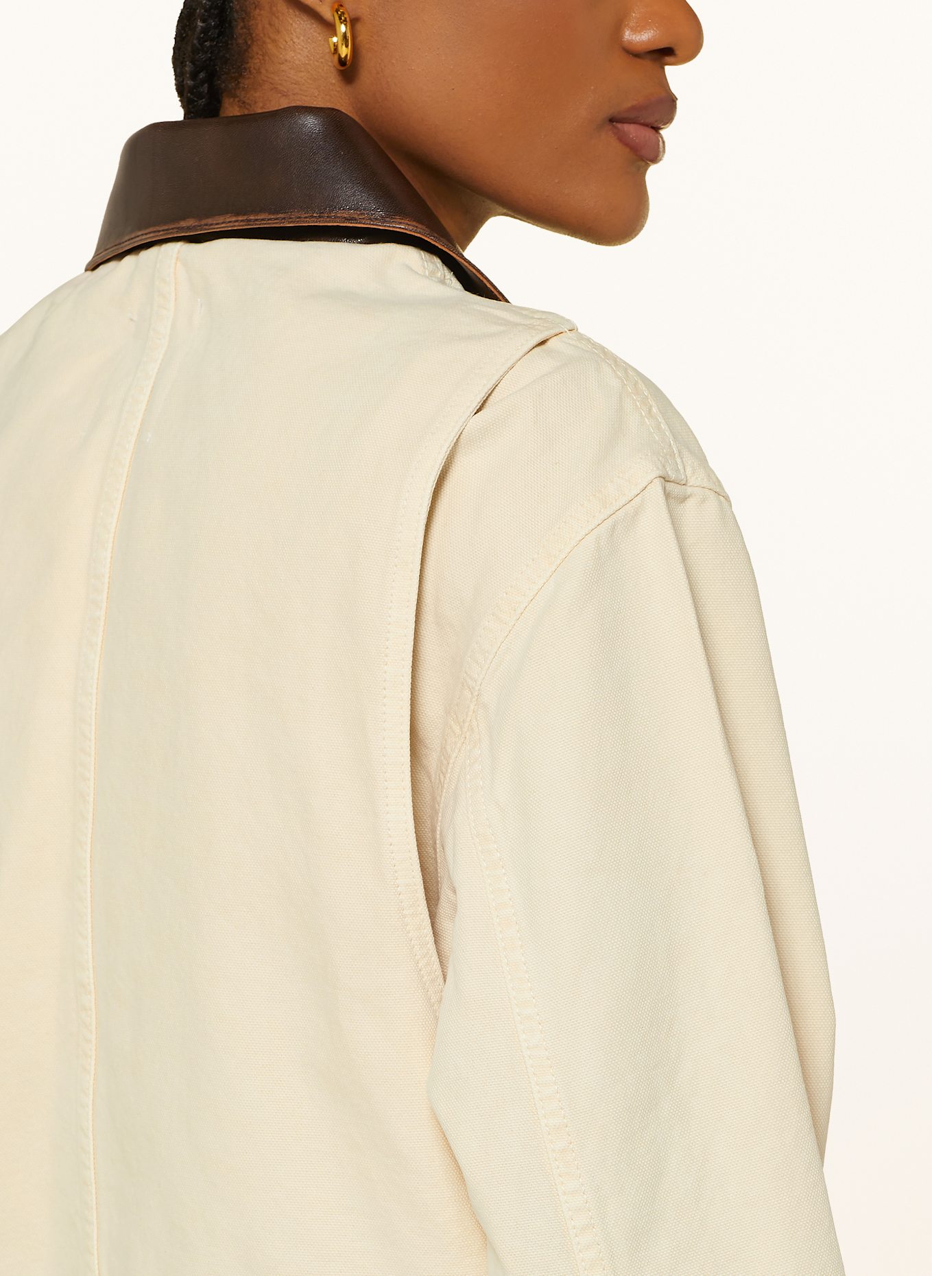 SANDRO Jeansjacke: ECRU / DUNKELBRAUN