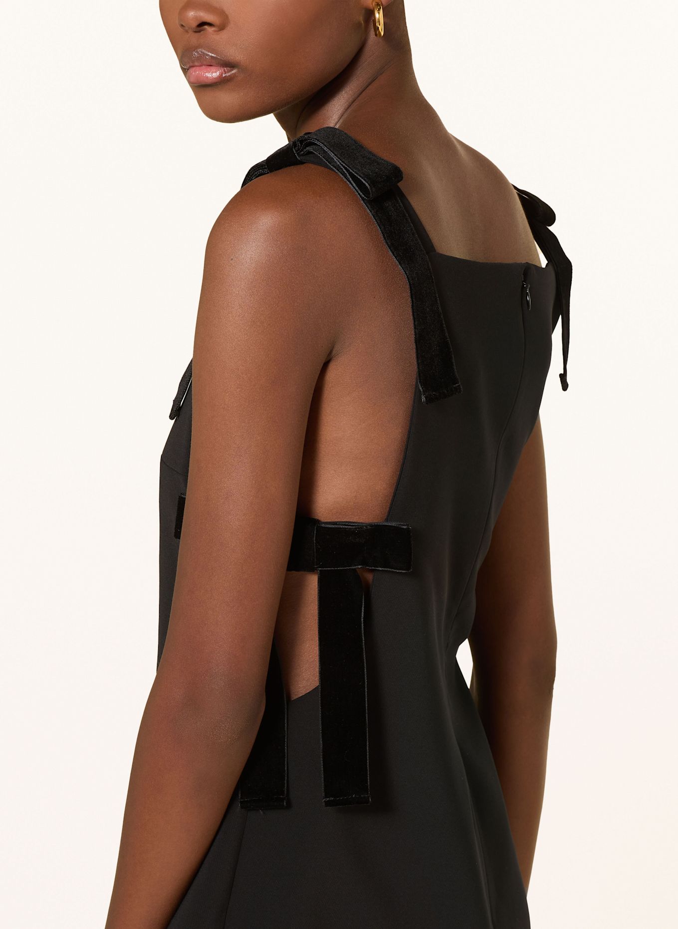 CLAUDIE PIERLOT Kleid: SCHWARZ