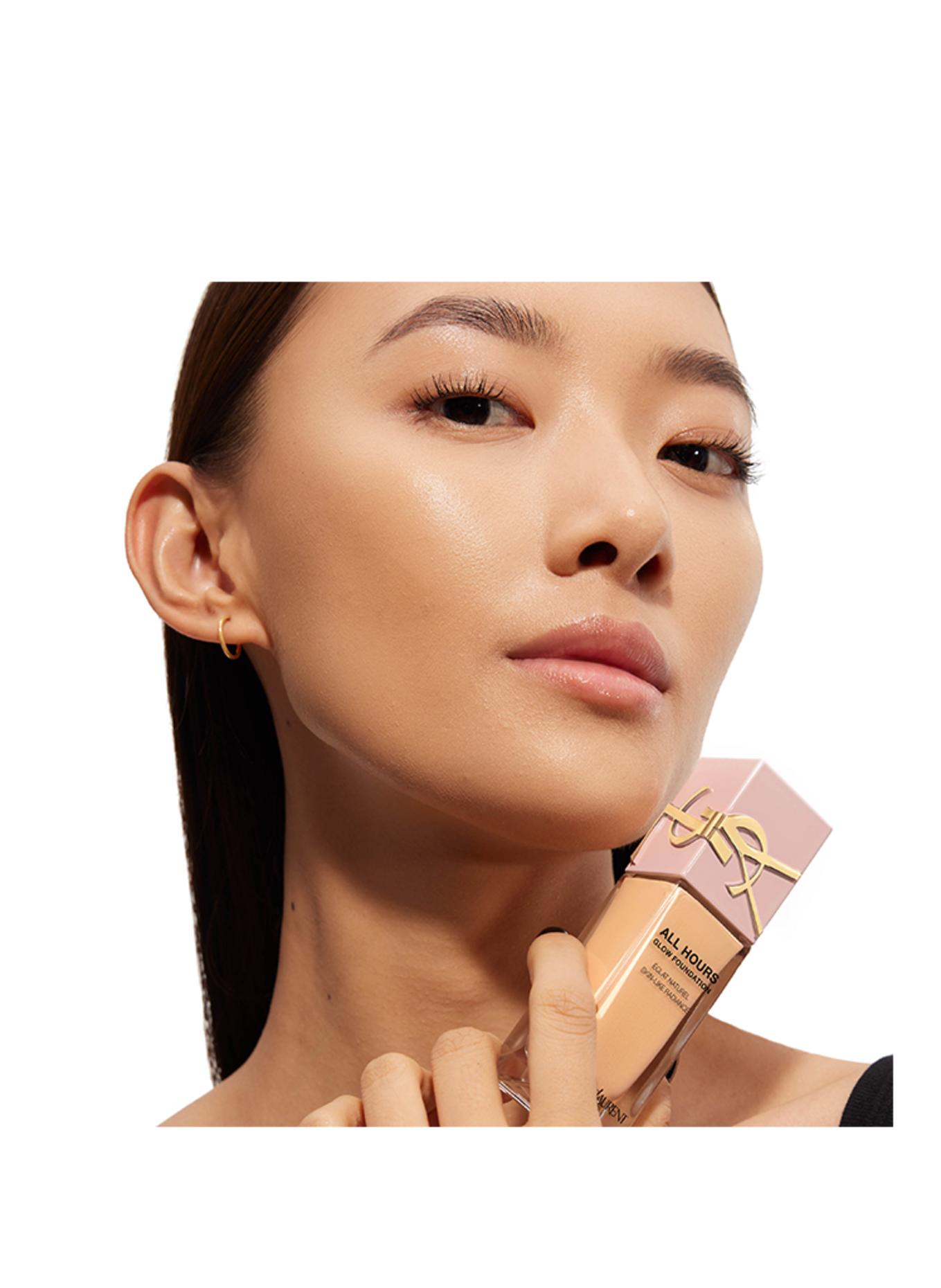 YVES SAINT LAURENT BEAUTÉ ALL HOURS GLOW FOUNDATION: LW7