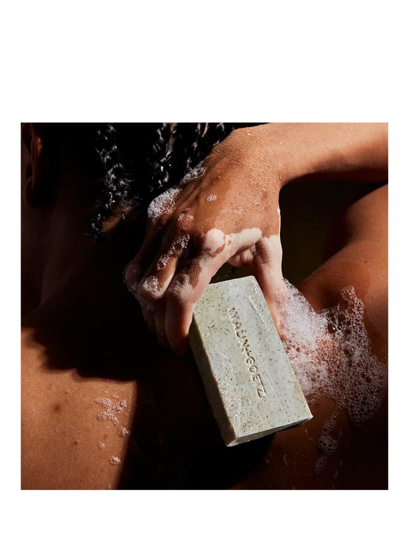 (MALIN+GOETZ) AMANDELZUUR EXFOLIËRENDE ZEEP