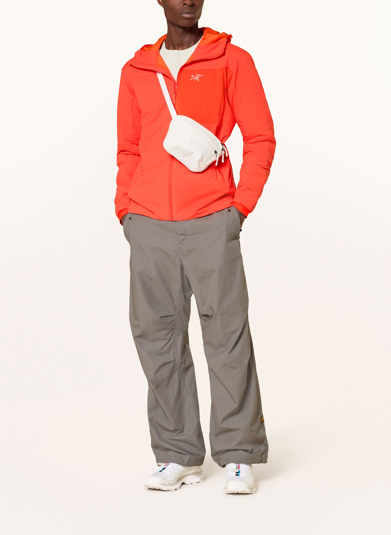 ARC'TERYX Ledvinka MANTIS: BÍLÁ