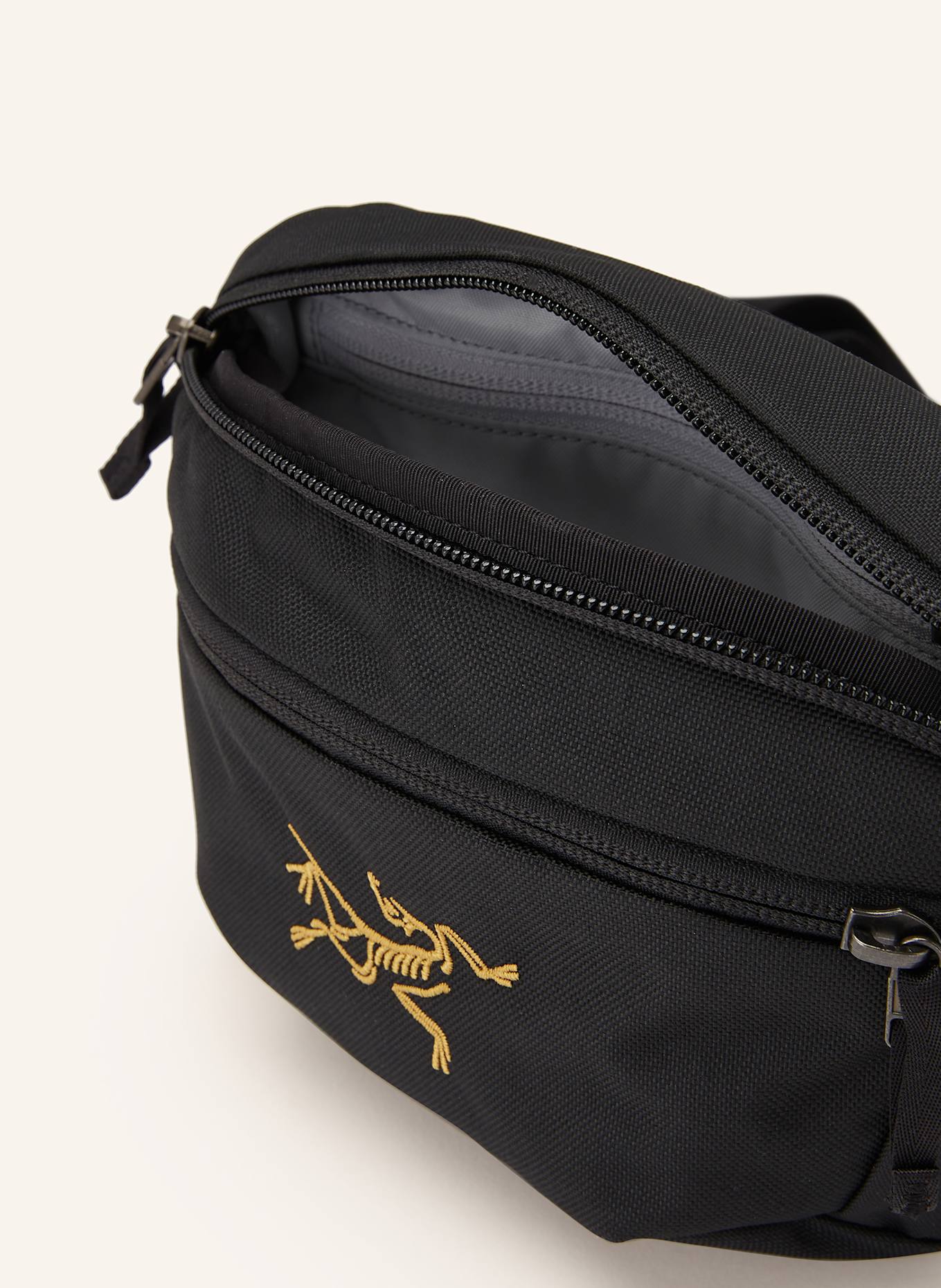 ARC'TERYX Saszetka biodrówka MANTIS: CZARNY