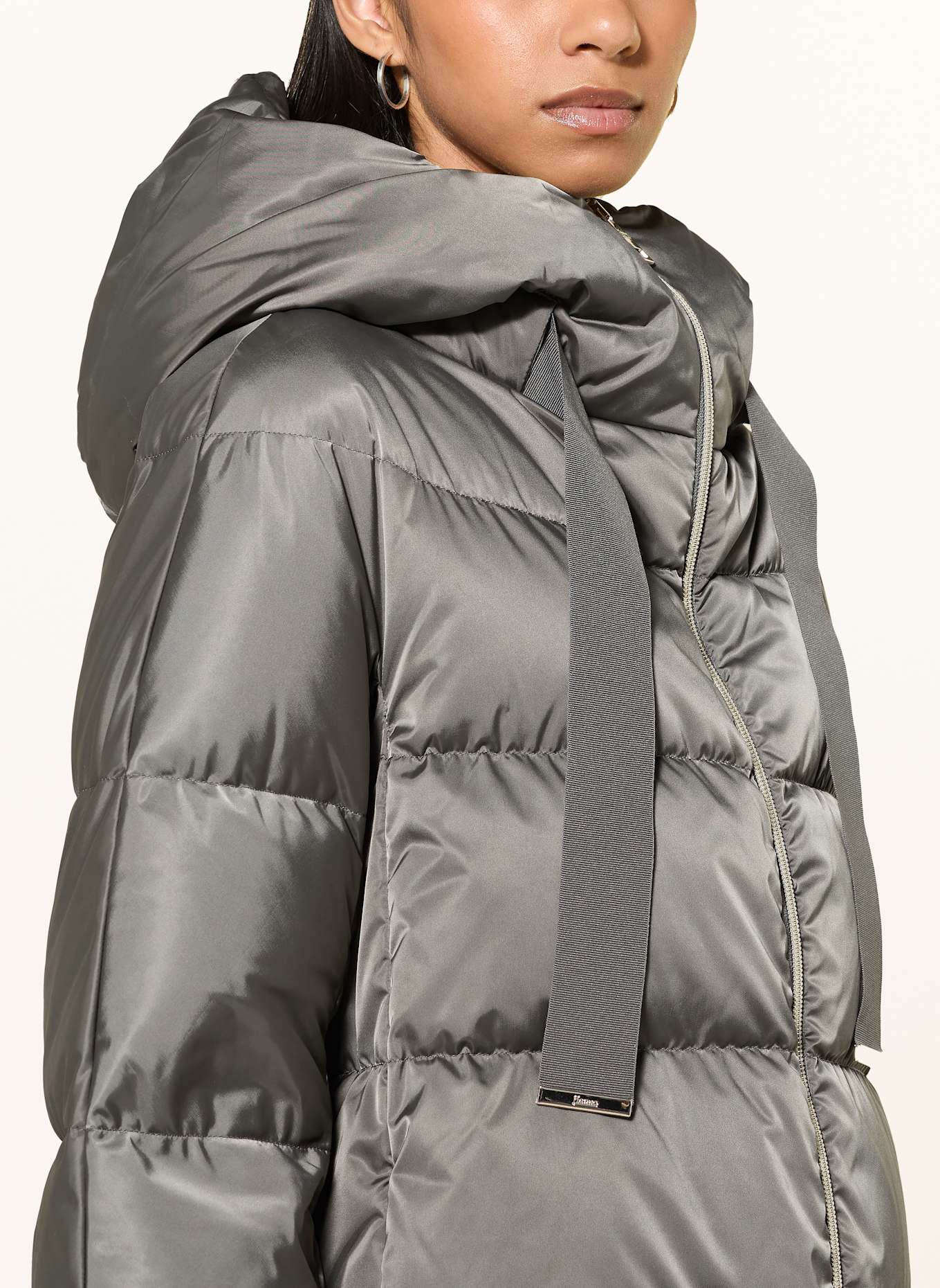 HERNO Daunenmantel: GRAU