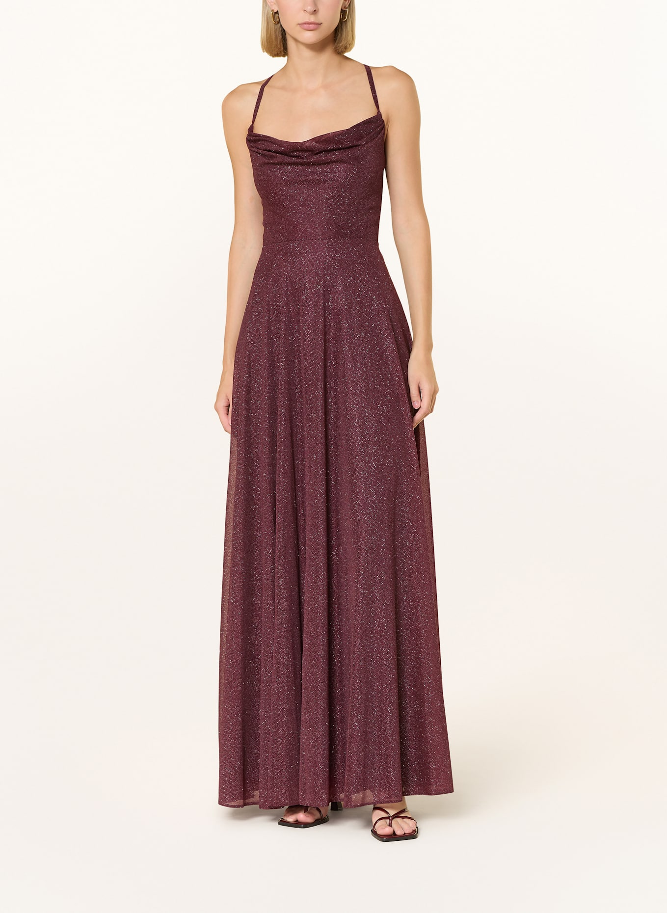 Suddenly Princess Abendkleid mit Glitzergarn und Cut-out: DUNKELROT