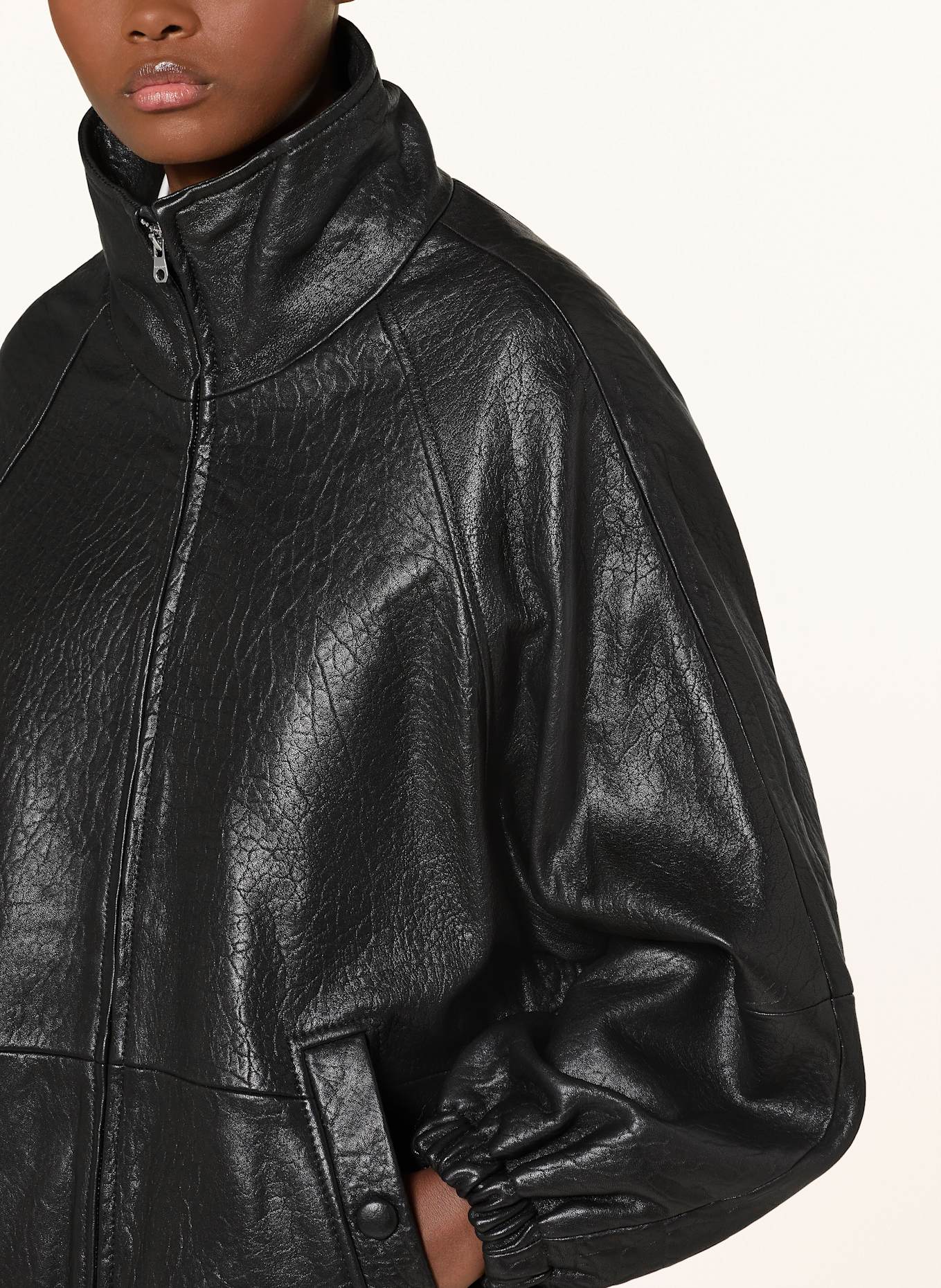 SANDRO Lederjacke: SCHWARZ