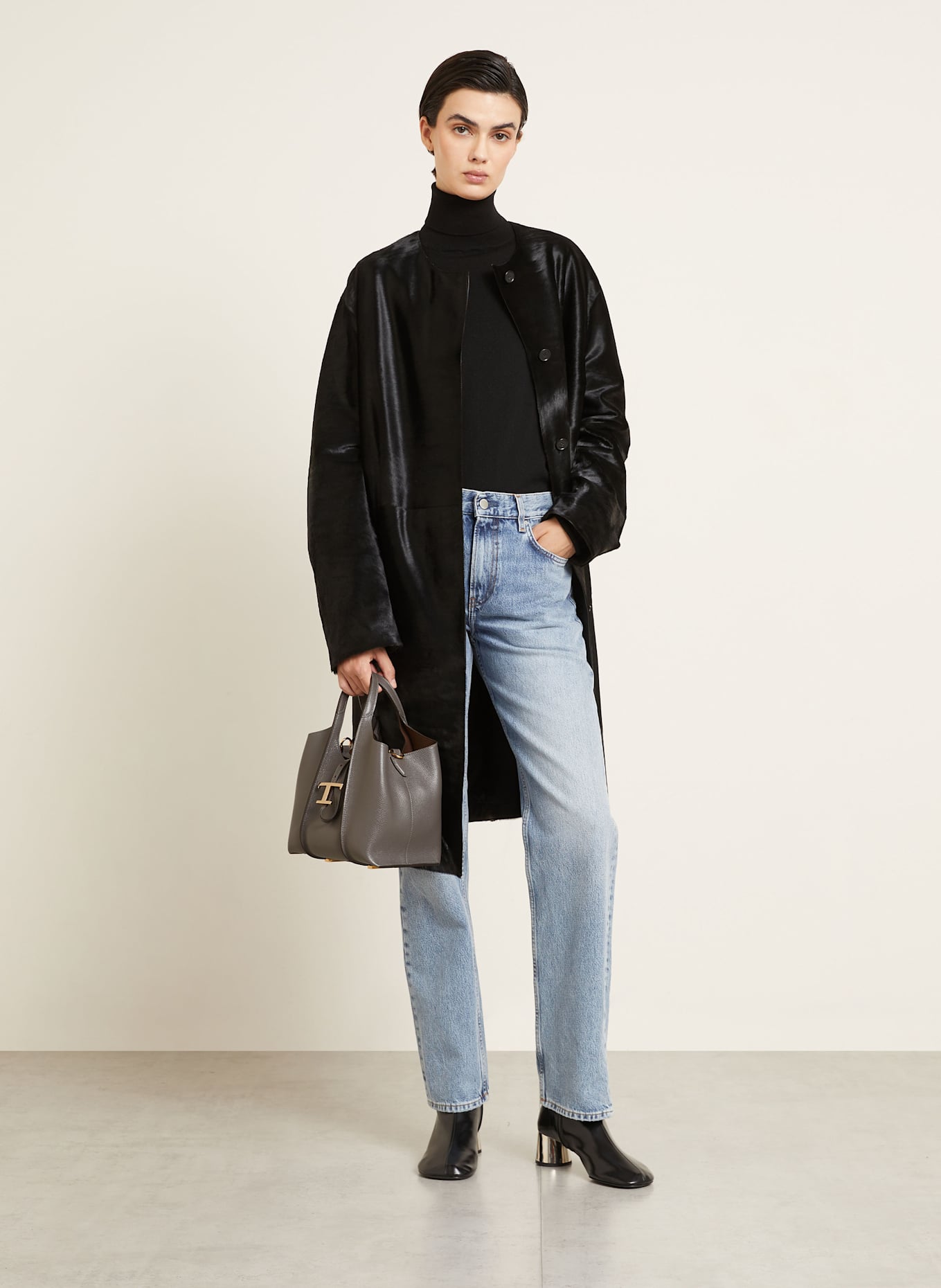 TOD'S Shopper T TIMELESS SMALL s pouzdrem: ČERNOŠEDÁ