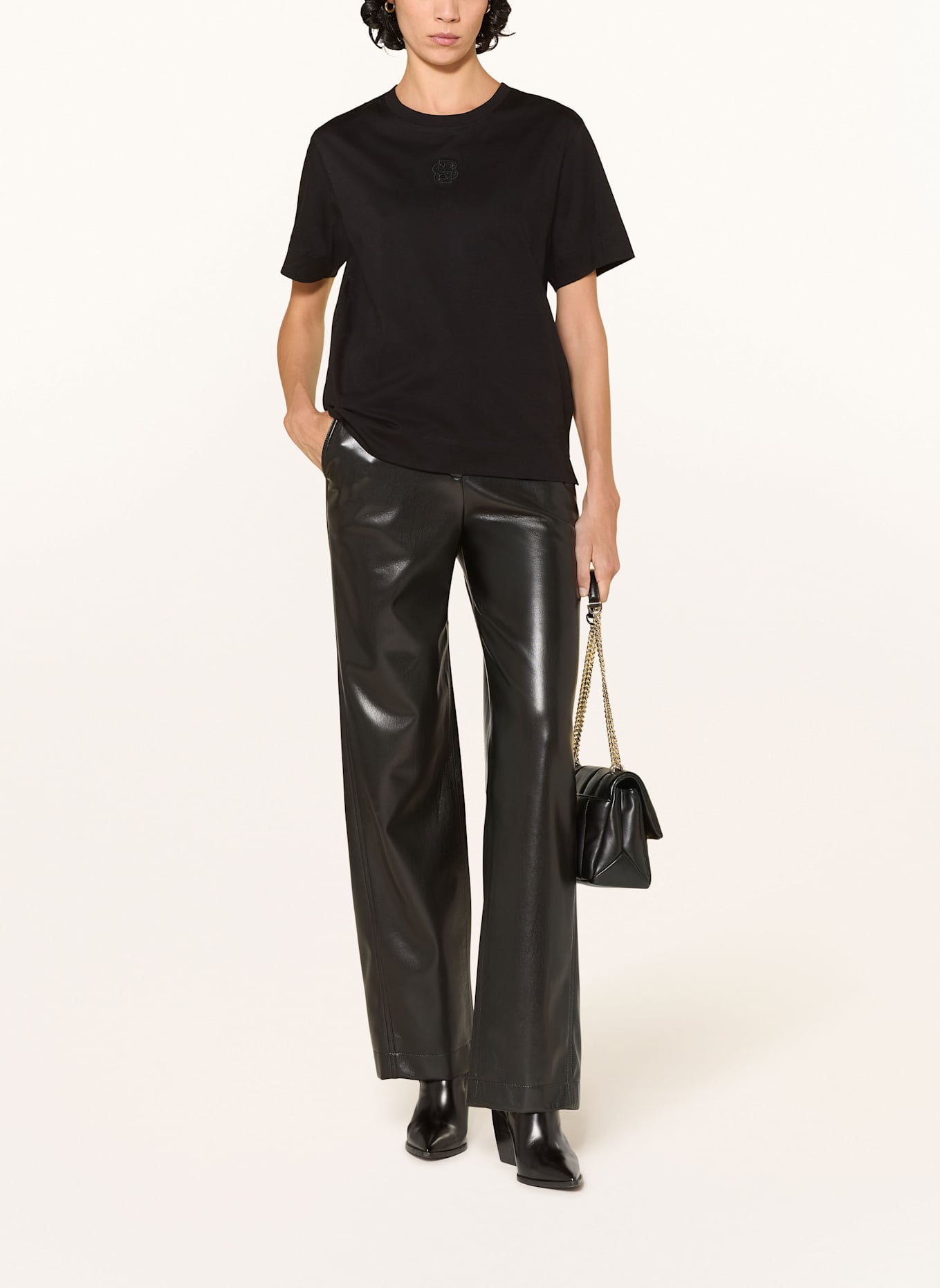 BOSS T-Shirt ELPHA mit Schmucksteinen: SCHWARZ