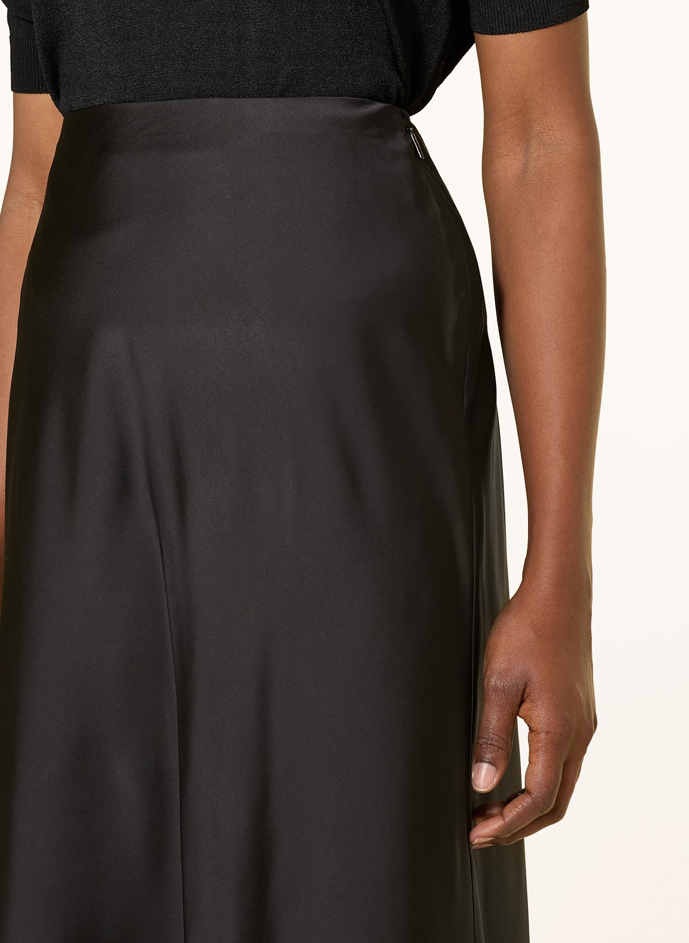 ARMANI EXCHANGE Satinrock: SCHWARZ