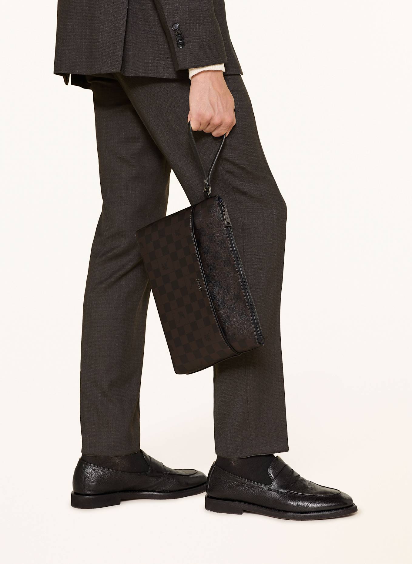 JOOP! Pouzdro CORTINA PIAZZA STEFANO: TMAVĚ HNĚDÁ / BÍLÁ / ČERNÁ