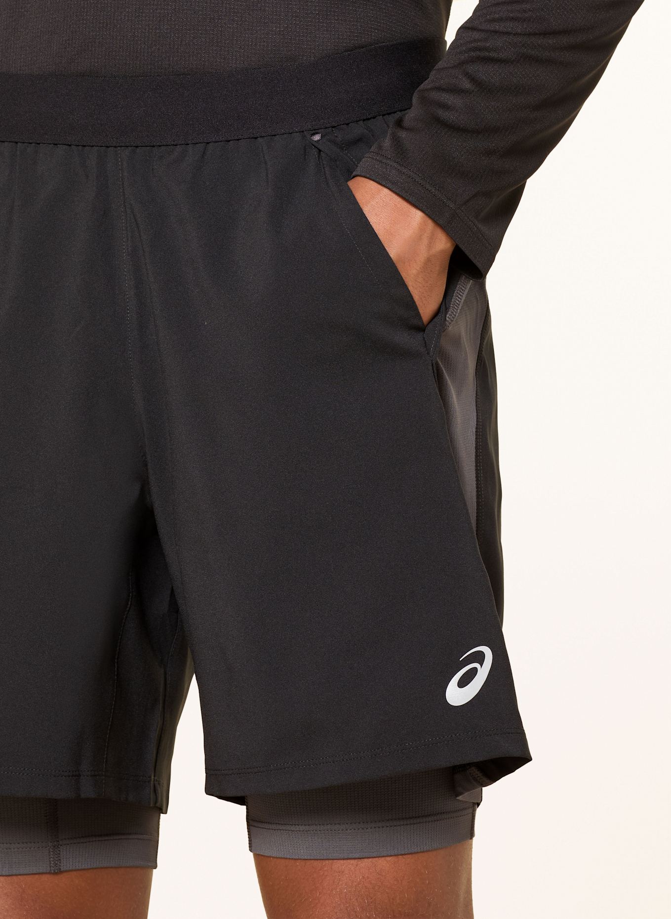 ASICS 2-in-1-Laufshorts ROAD: WEISS / GRAU