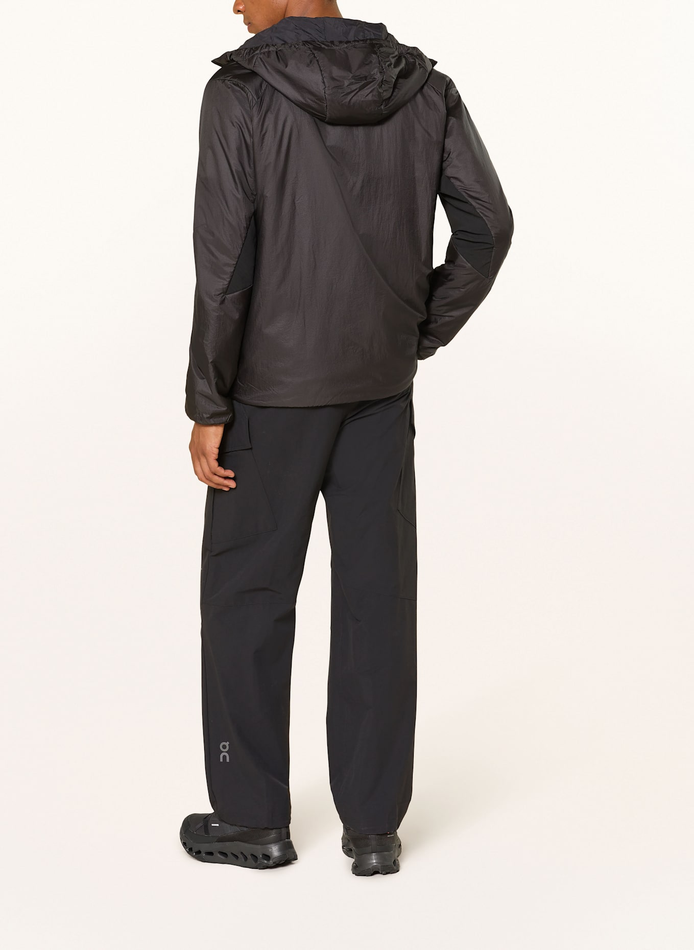 On Funktionsjacke TREK INSULATED: SCHWARZ