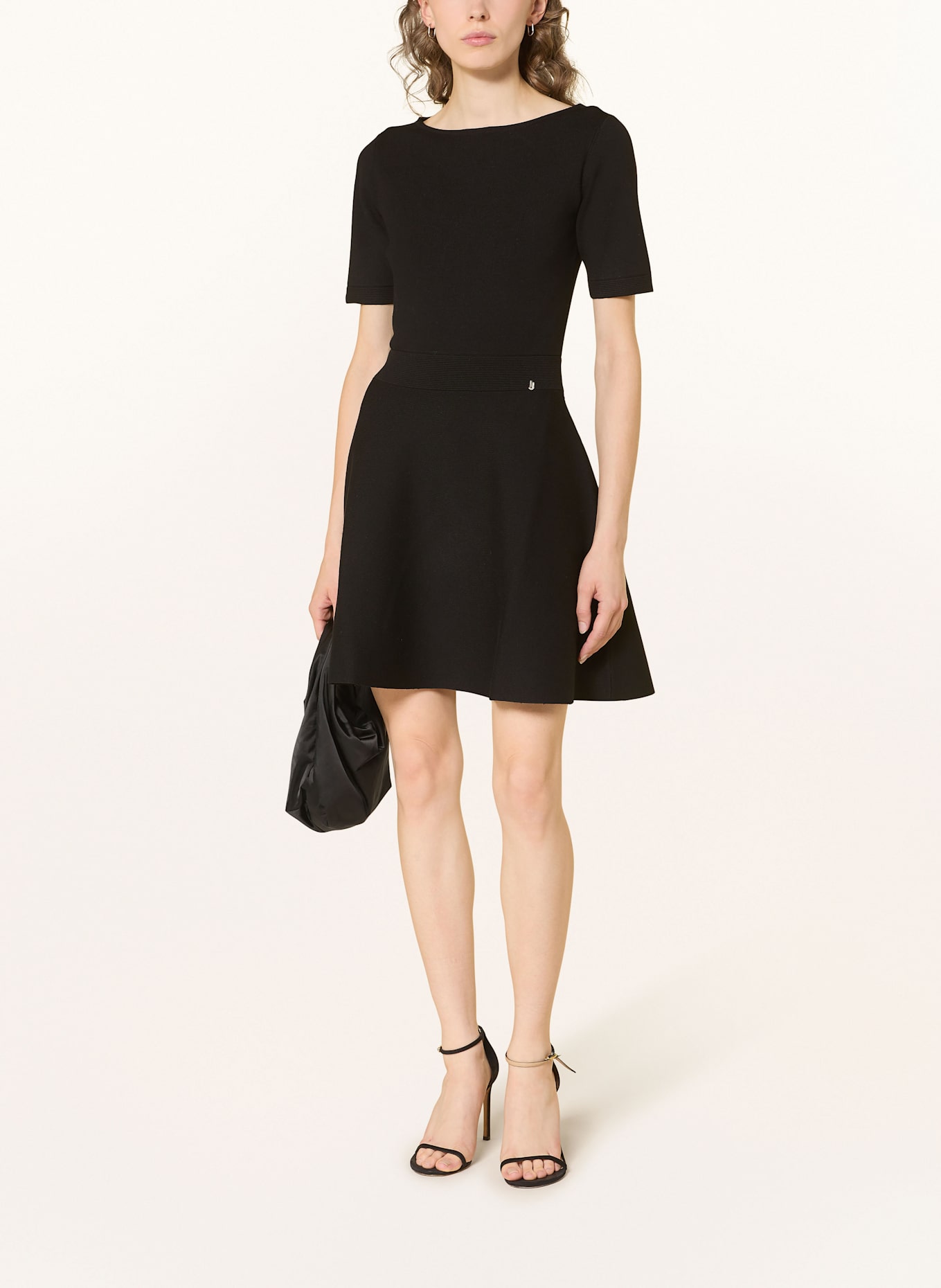 LIU JO Strickkleid mit Cut-out: SCHWARZ