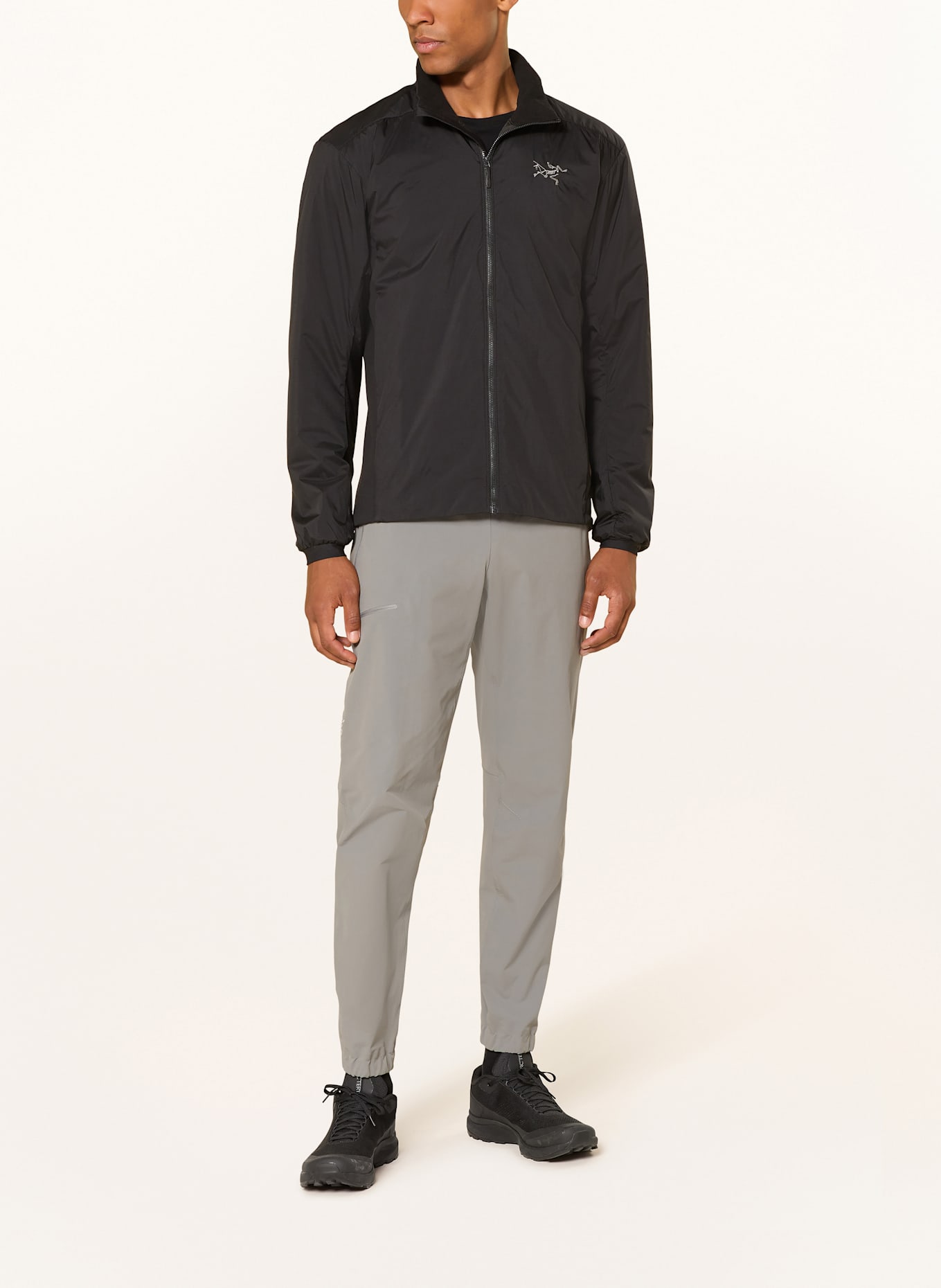 ARC'TERYX Funktionsjacke ATOM: SCHWARZ