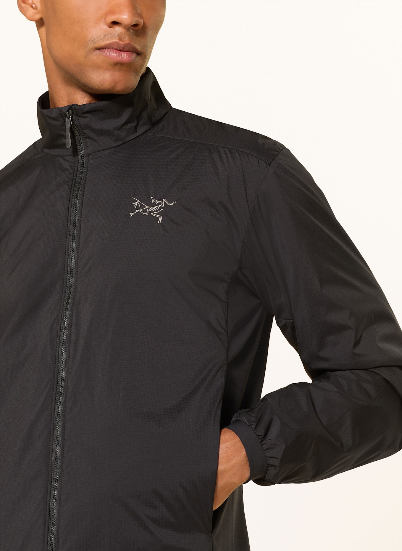 ARC'TERYX Funktionsjacke ATOM: SCHWARZ
