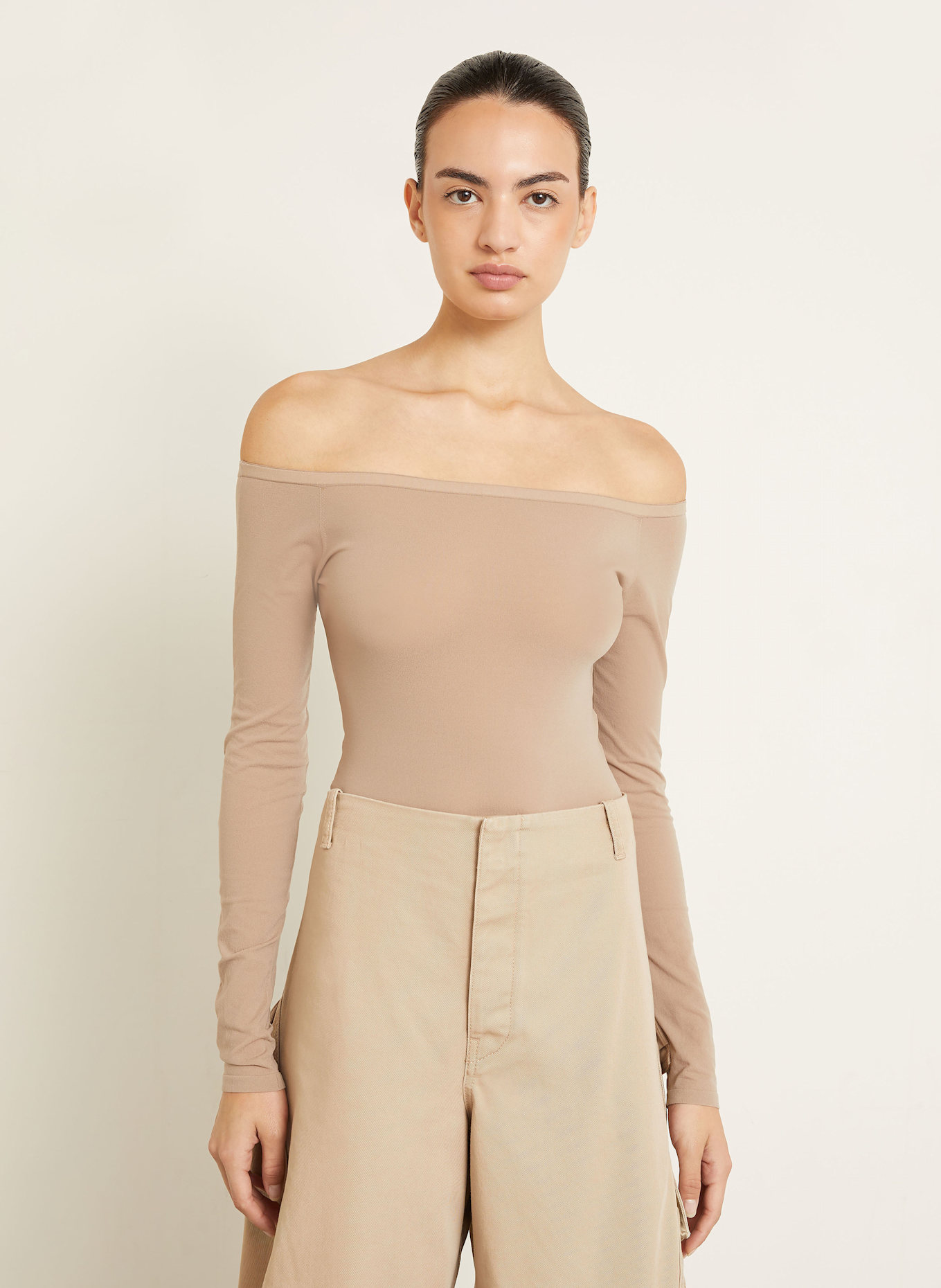 ALAÏA Off-Shoulder-Body: CAMEL