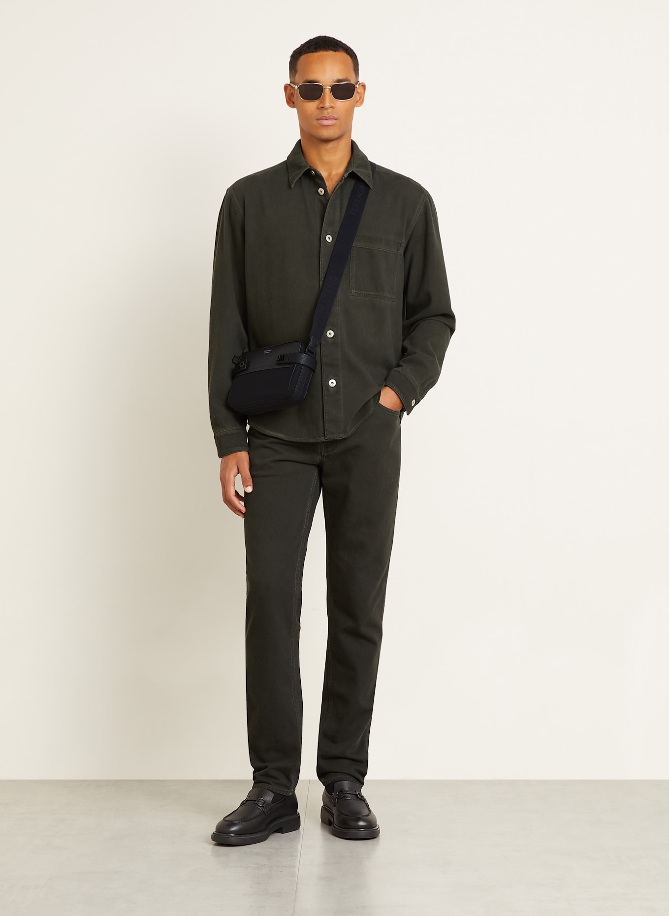 FERRAGAMO Taška přes rameno TWINS: ČERNÁ