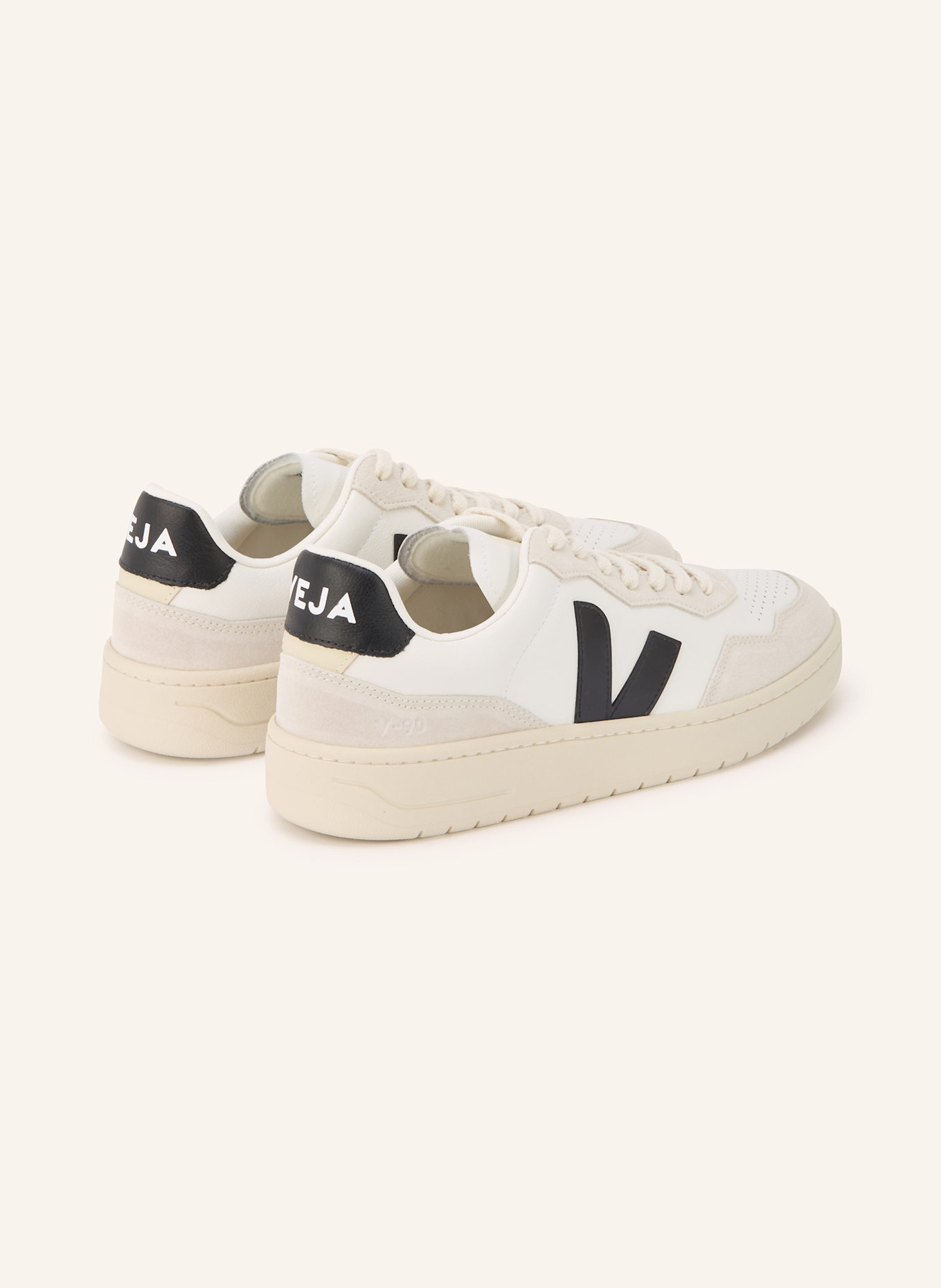 VEJA Sneakers V-10: ECRU / CREAM / BLACK