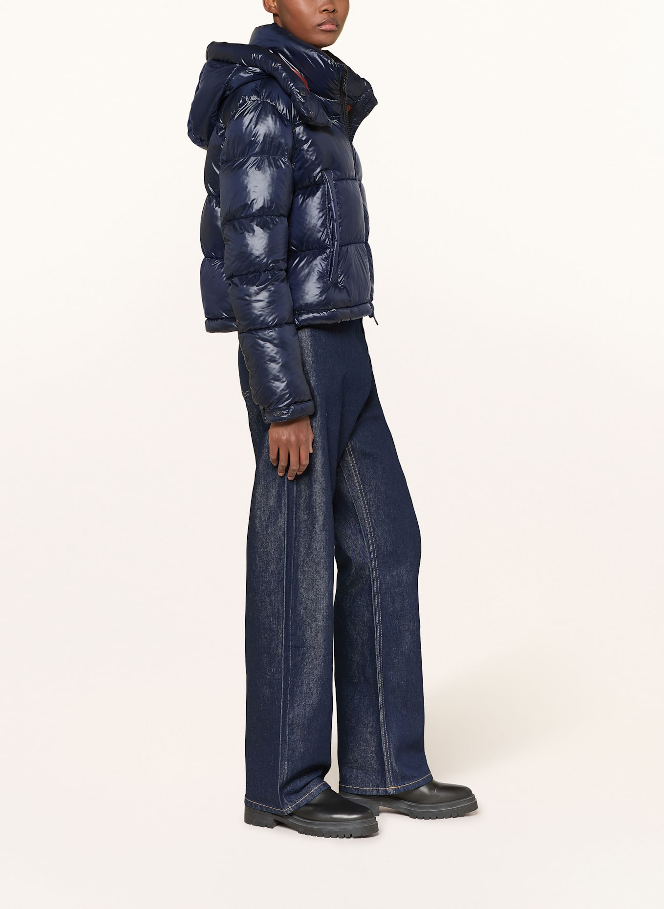 Blauer Steppjacke GLORIA mit abnehmbarer Kapuze: DUNKELBLAU