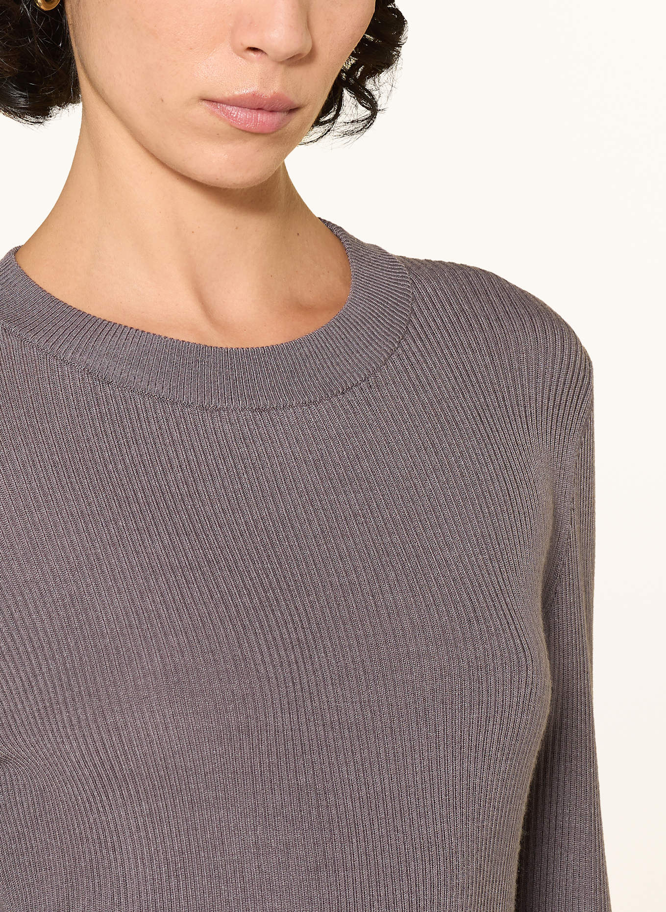 windsor. Pullover: LILA