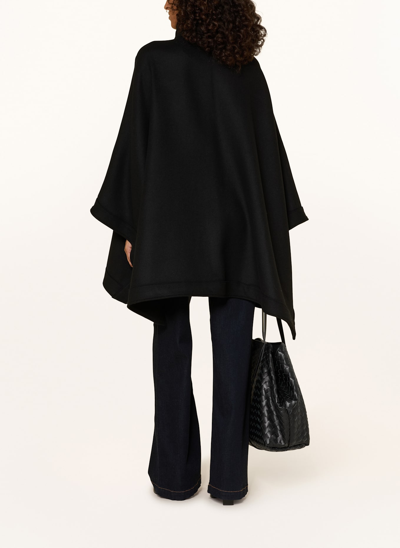 FUCHS SCHMITT Cape: SCHWARZ