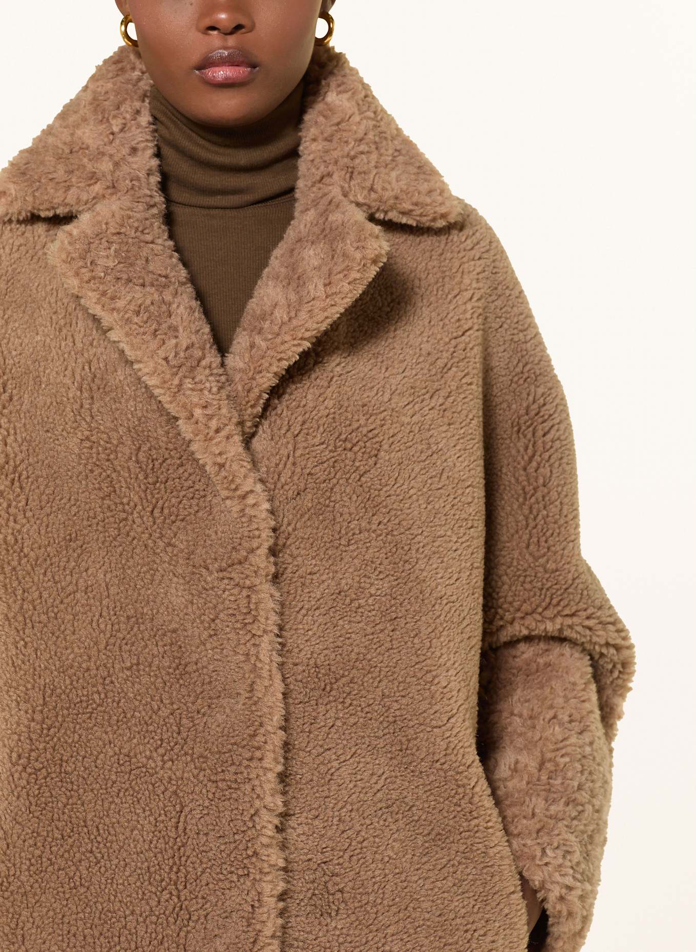 MRS & HUGS Teddyfell-Mantel: CAMEL