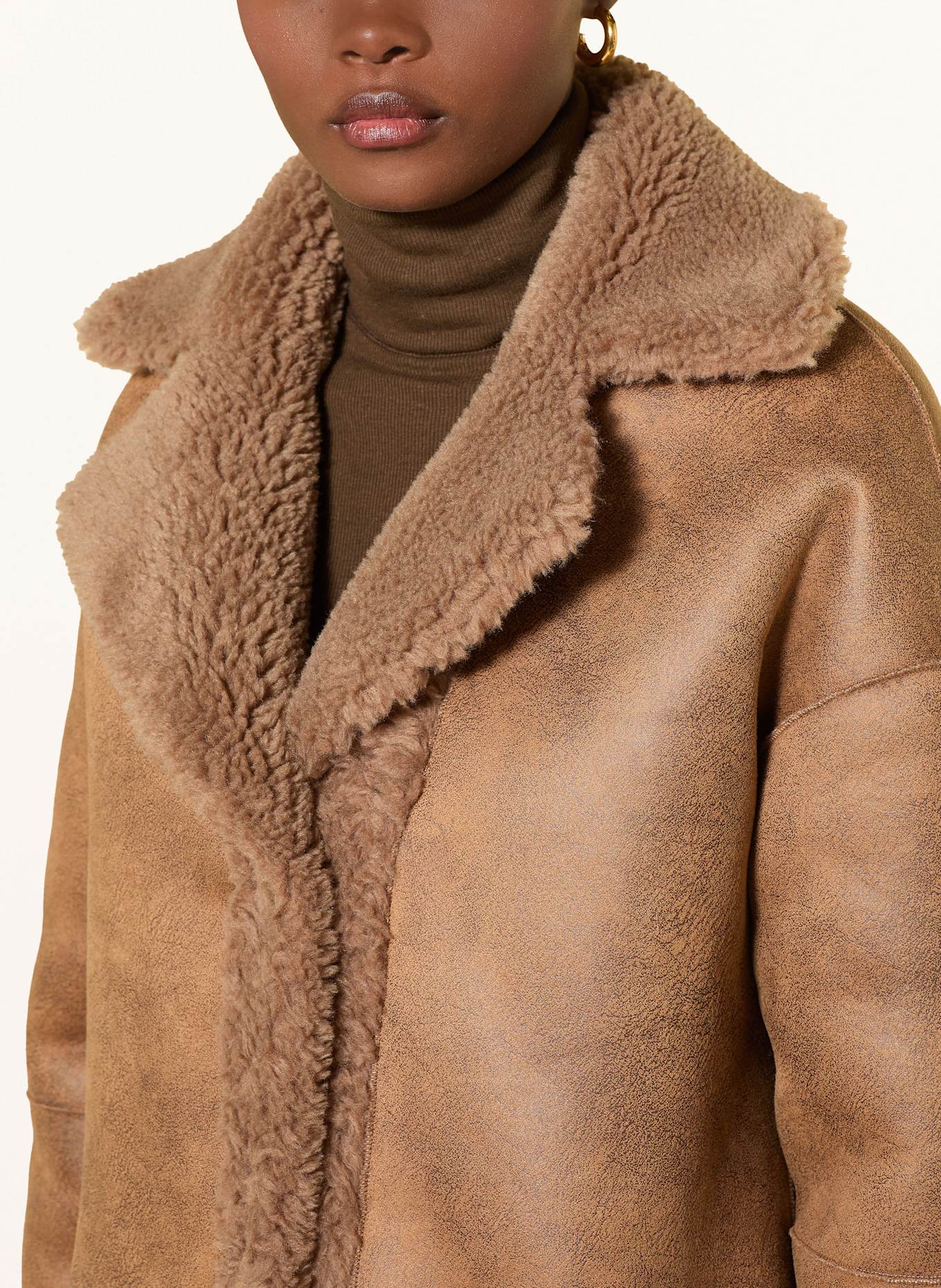 MRS & HUGS Teddyfell-Mantel: CAMEL