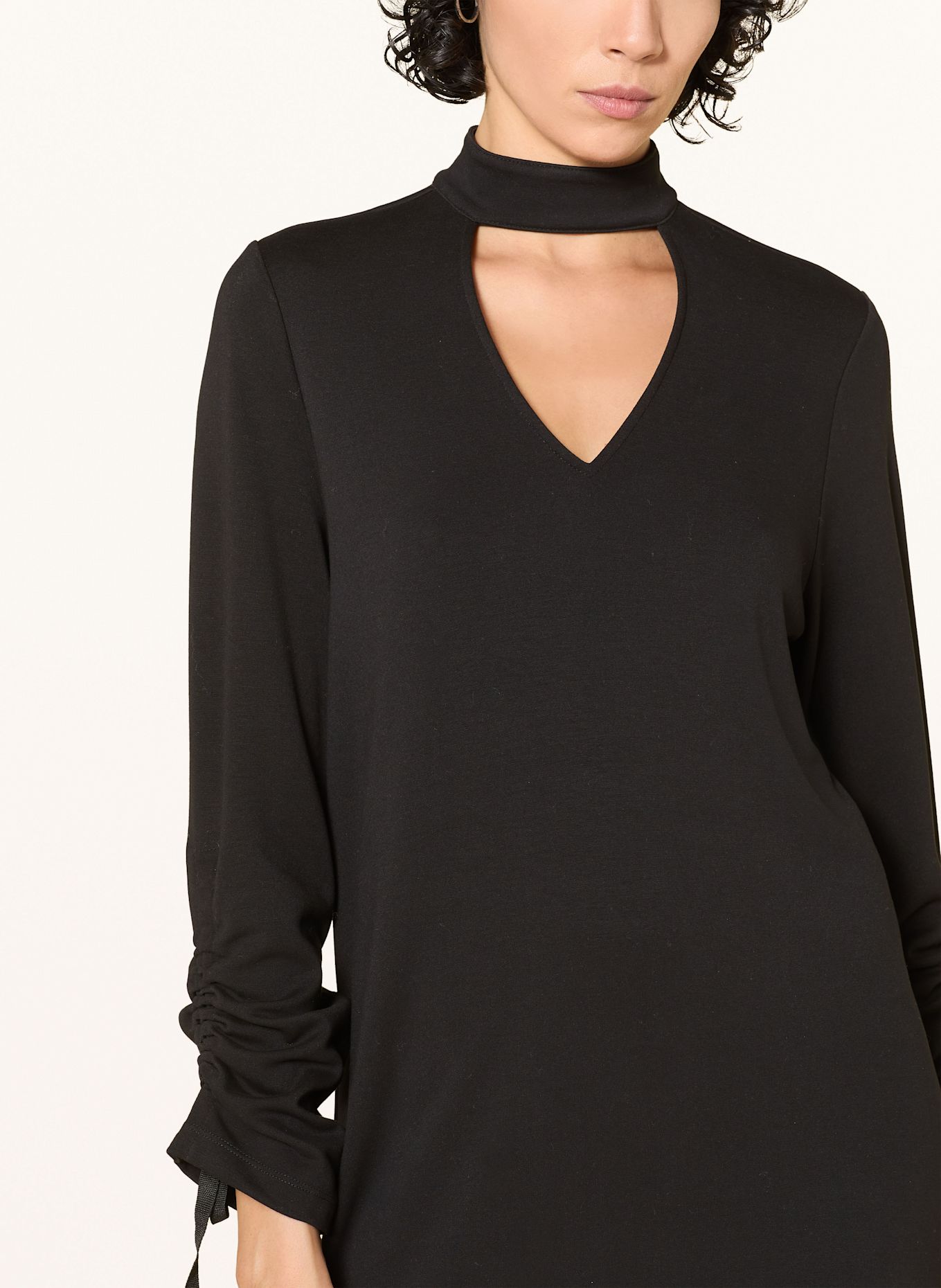 RIANI Jerseykleid mit Cut-out: SCHWARZ