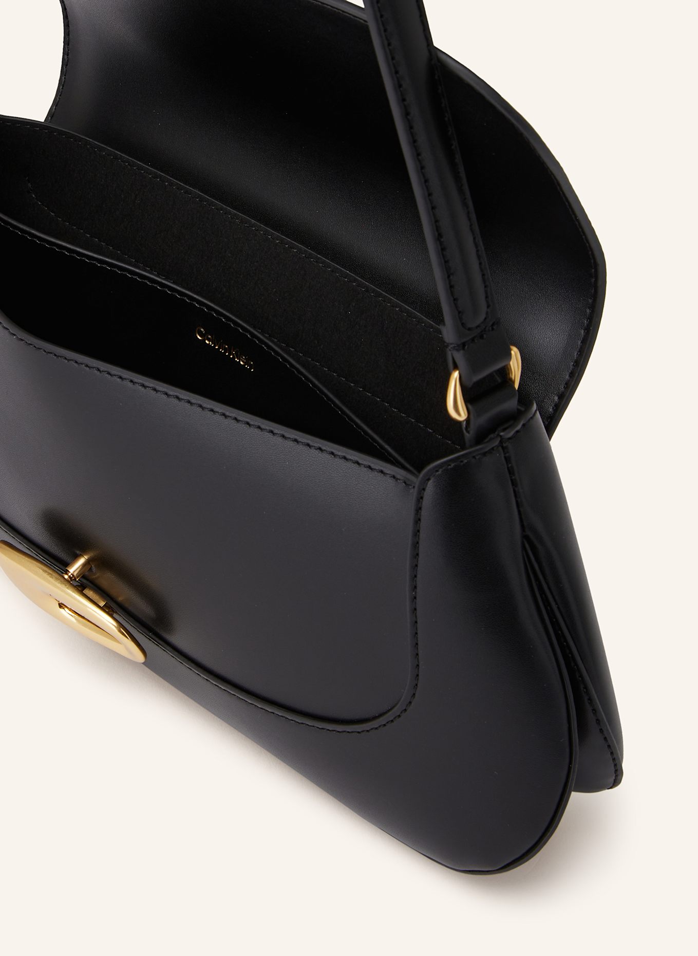 Calvin Klein Schultertasche: SCHWARZ