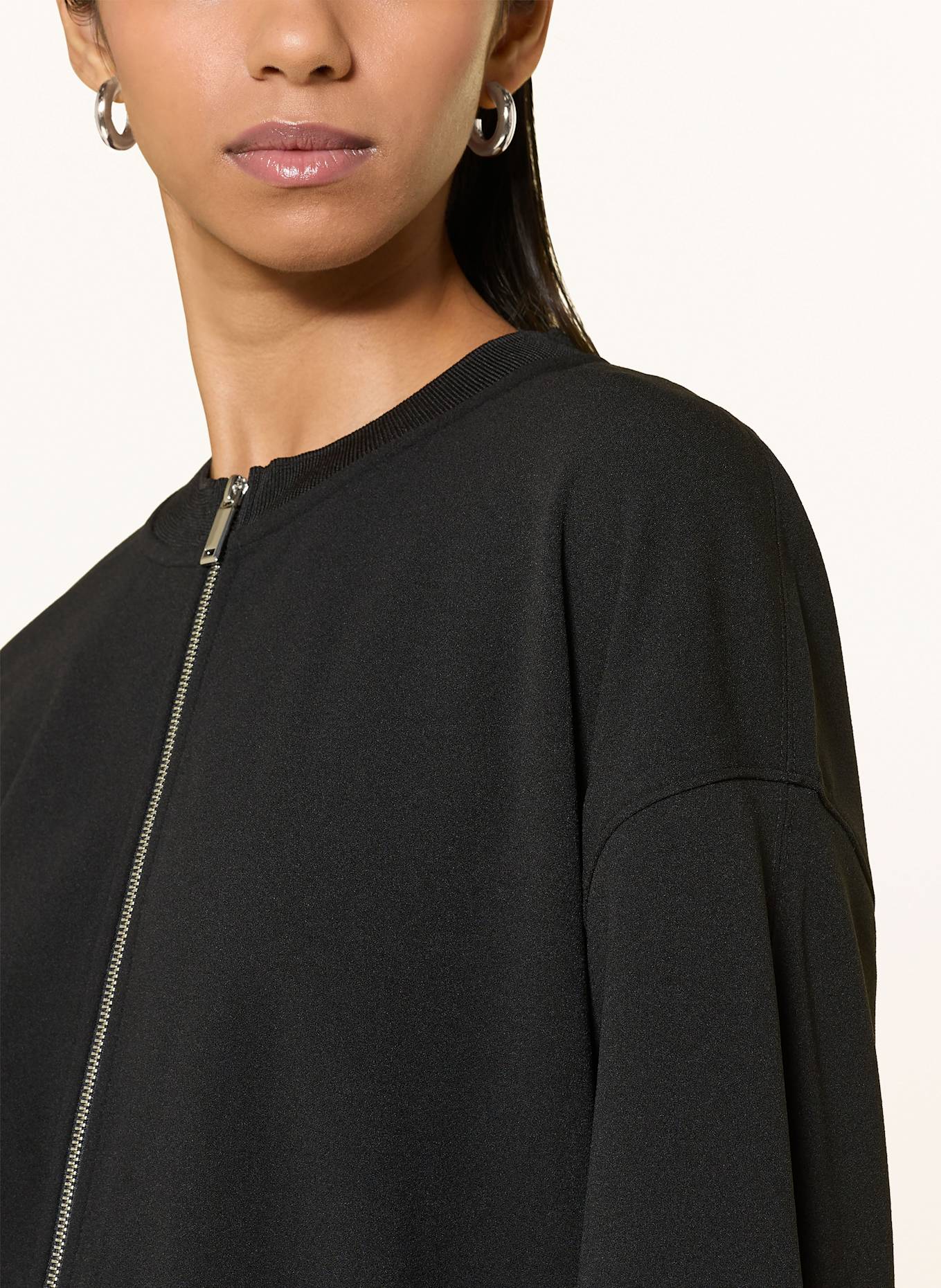 Calvin Klein Bluzon: CZARNY