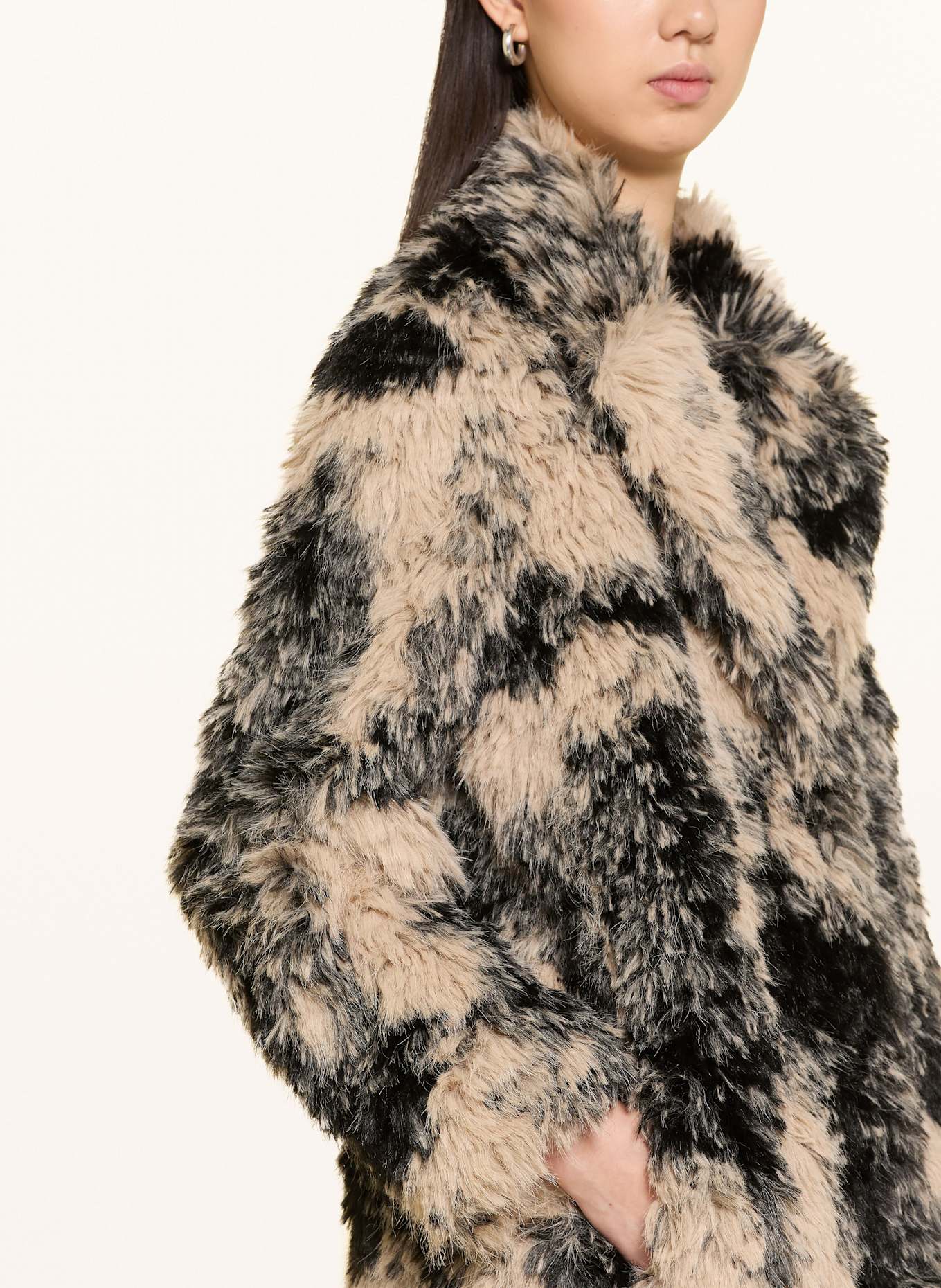 White Label Kunstpelz-Mantel: CAMEL / SCHWARZ