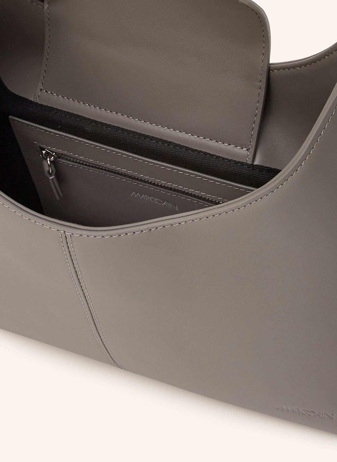 MARC CAIN Schultertasche: GRAU