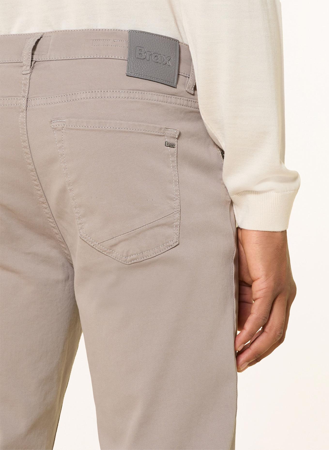 BRAX Hose CHUCK Regular Fit: TAUPE