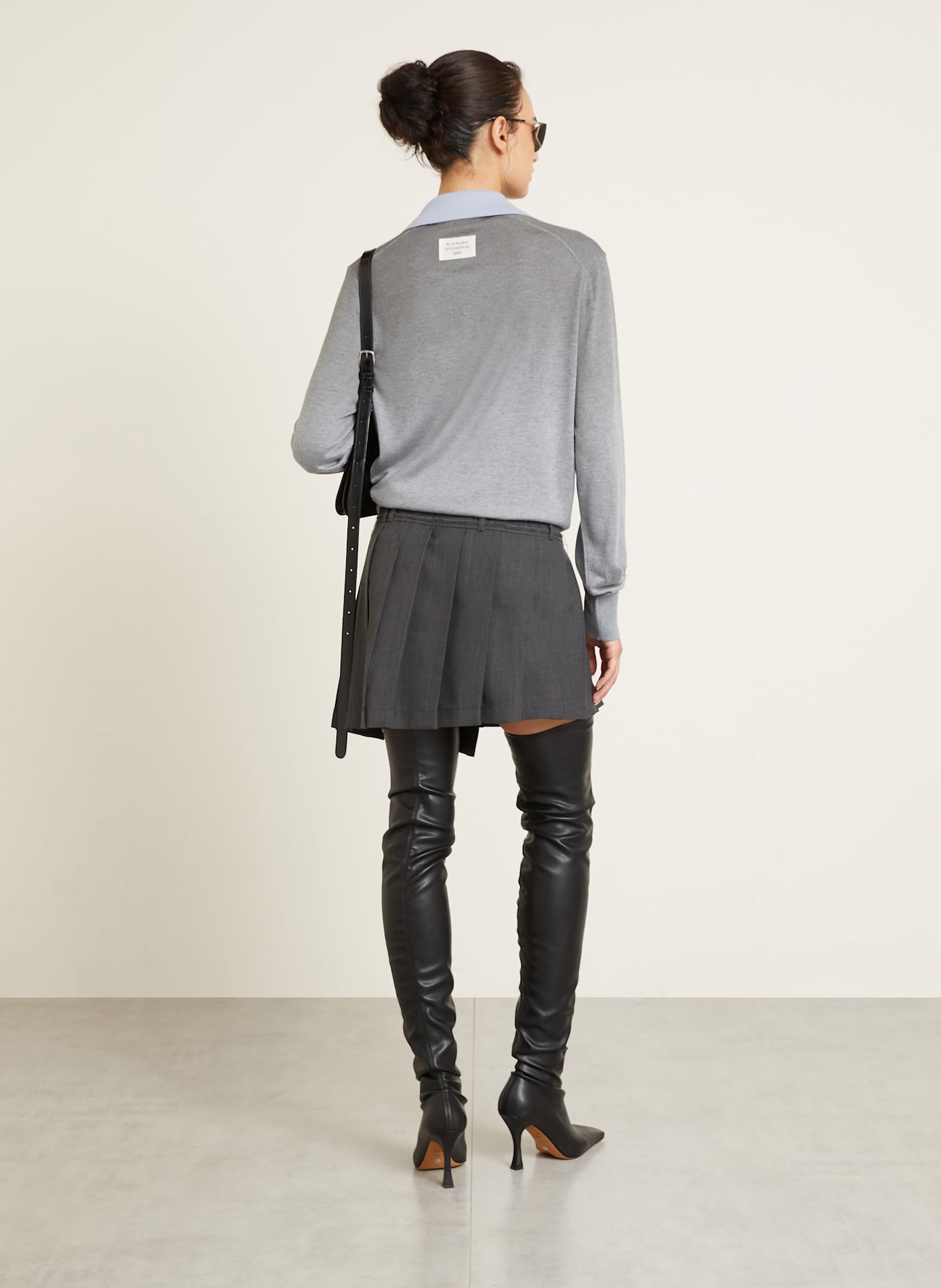 Acne Studios Strick-Poloshirt aus Seide: GRAU