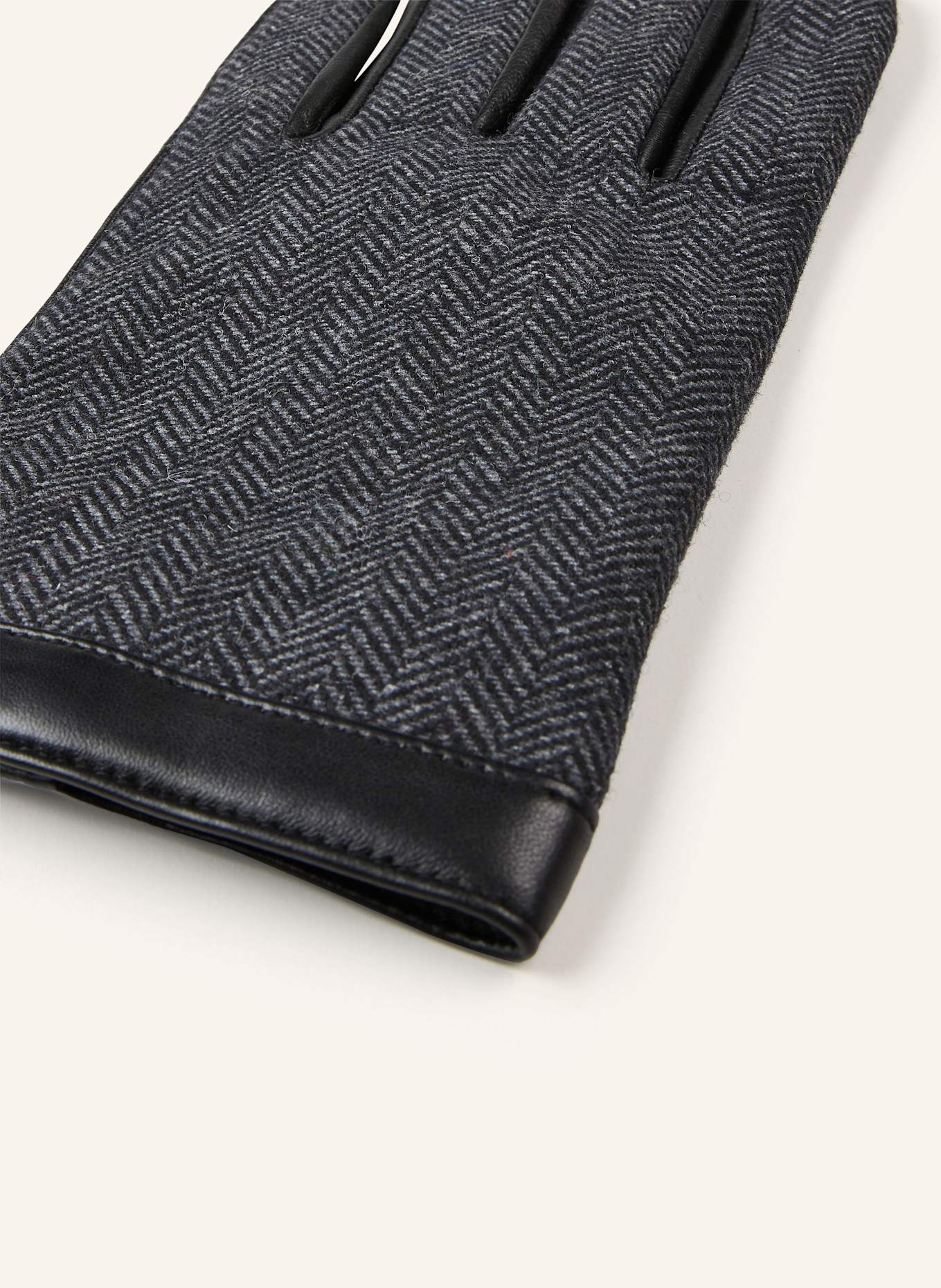 BOSS Handschuhe HARRYE im Materialmix: SCHWARZ