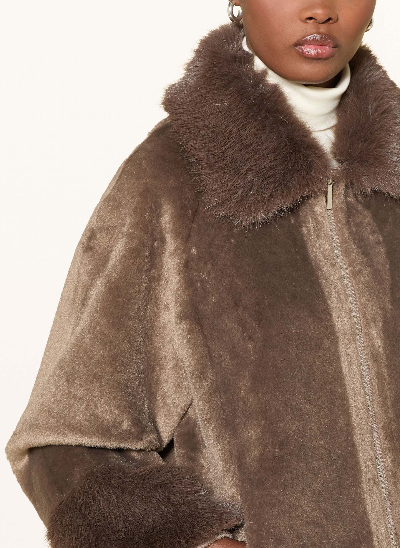 MRS & HUGS Kunstpelz-Jacke: BRAUN