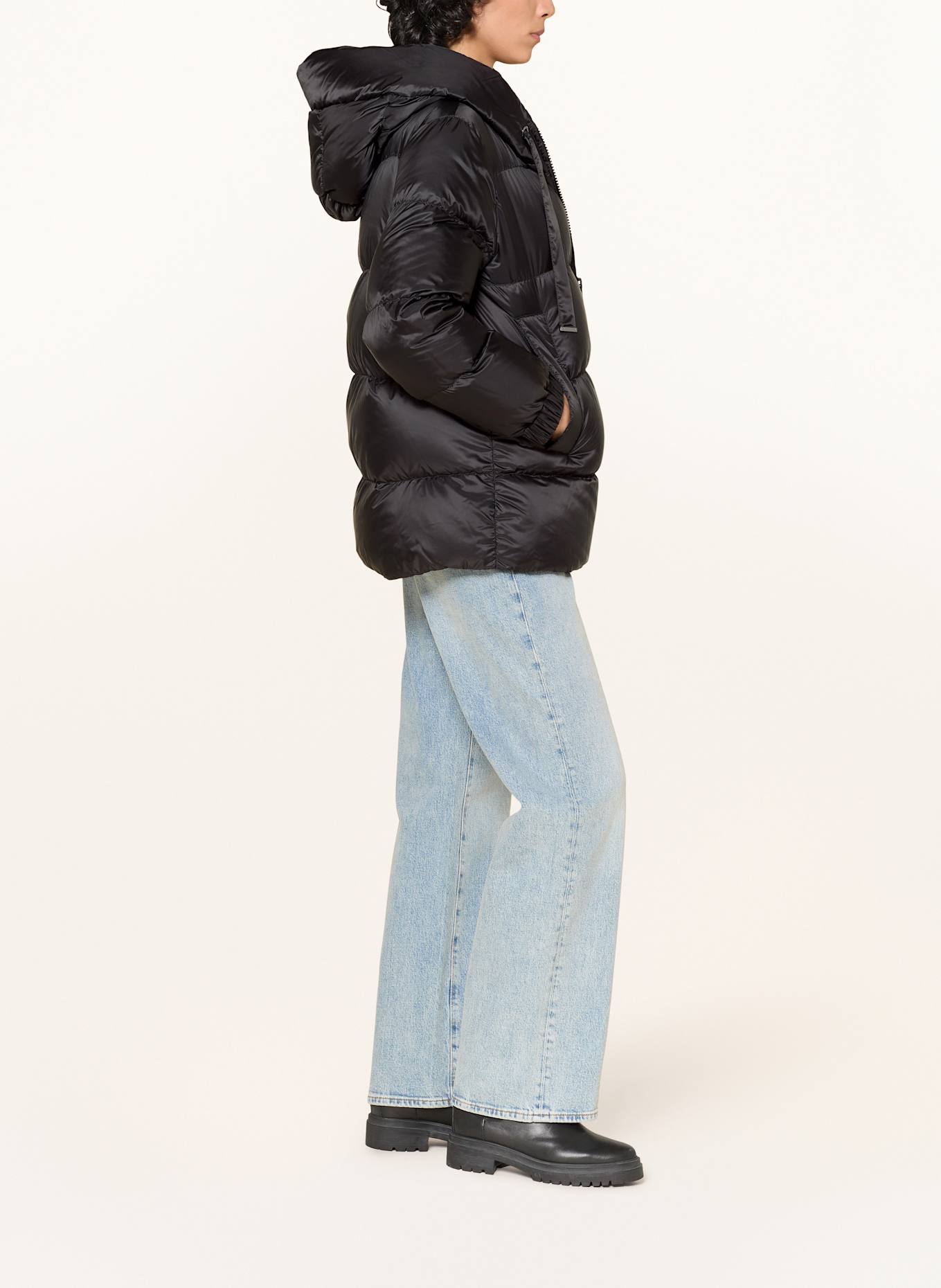 Max Mara The Cube Down jacket SEIA in black Max Mara The Cube Down jacket SEIA in black