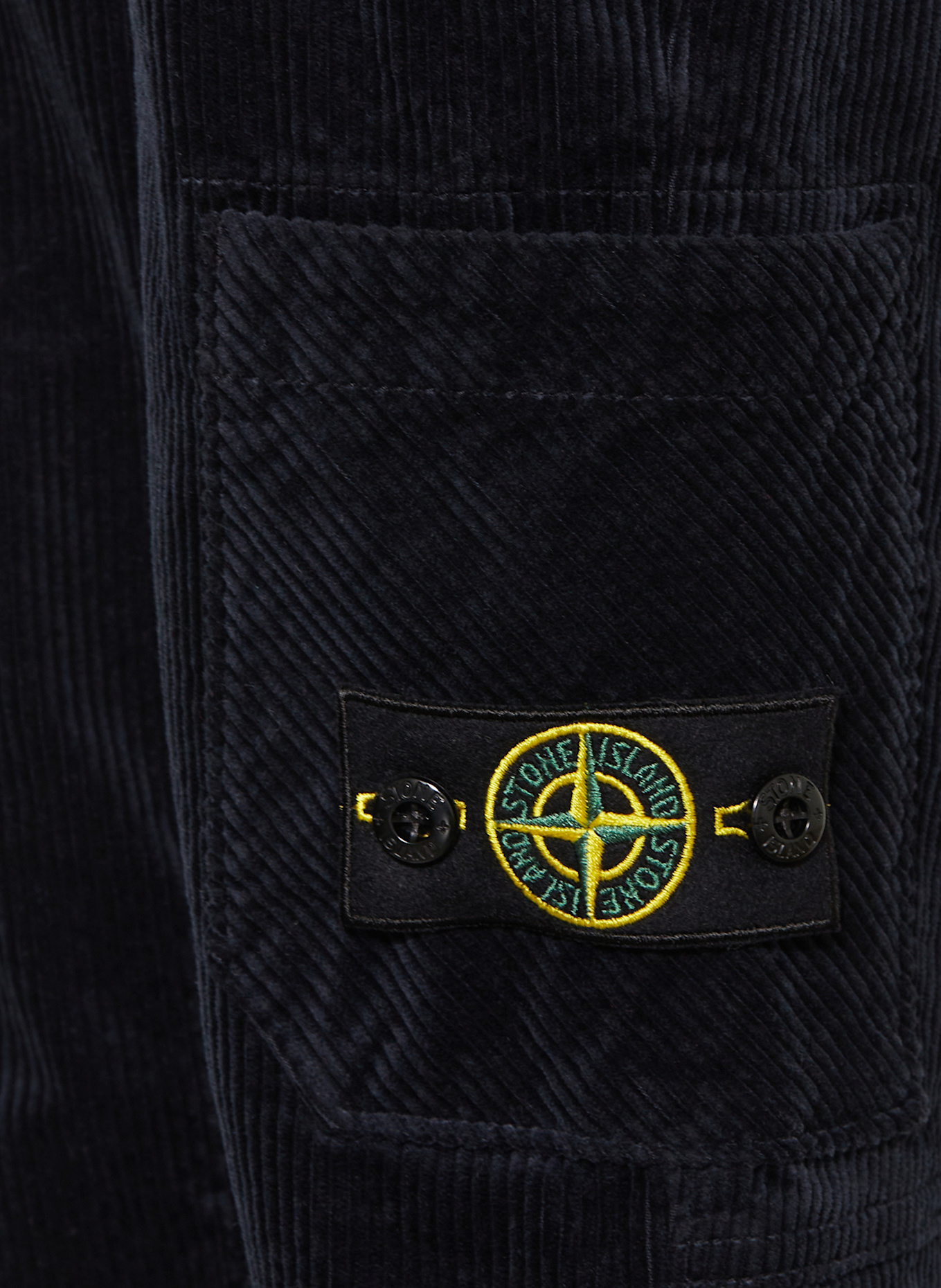 STONE ISLAND JUNIOR Cargo kalhoty Regular Tapered Fit z manšestru: TMAVĚ MODRÁ