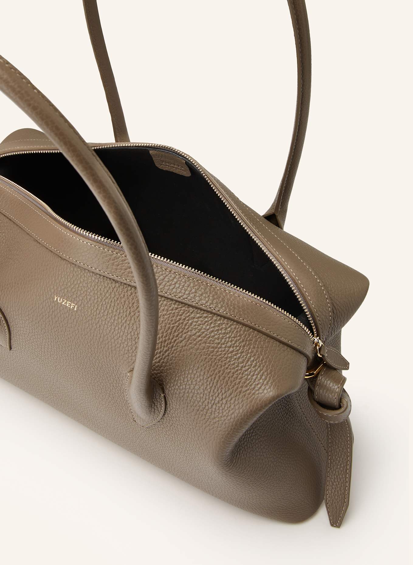 YUZEFI Schultertasche BRIOCHE DUFFLE: TAUPE
