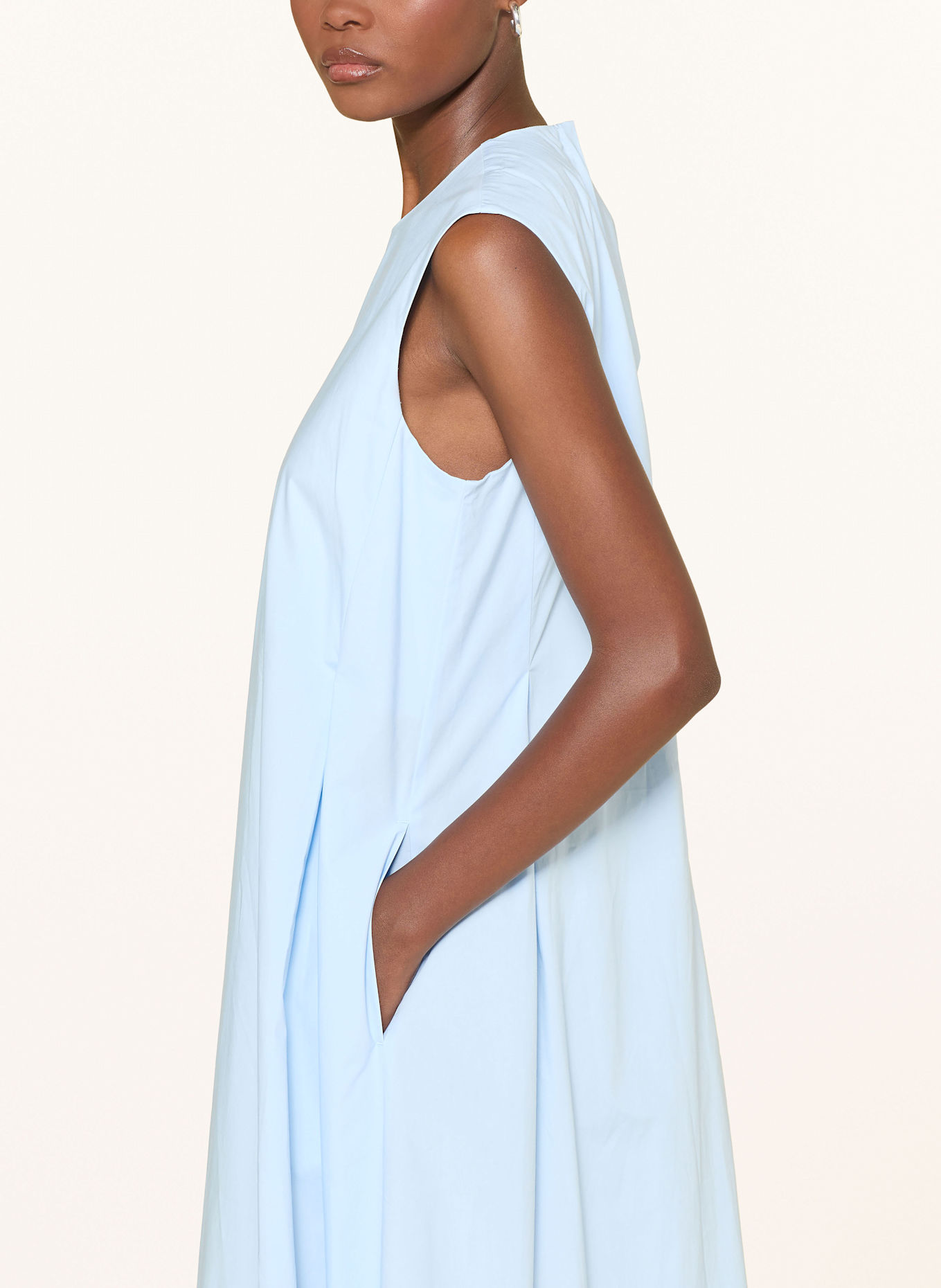 REMAIN Kleid: HELLBLAU