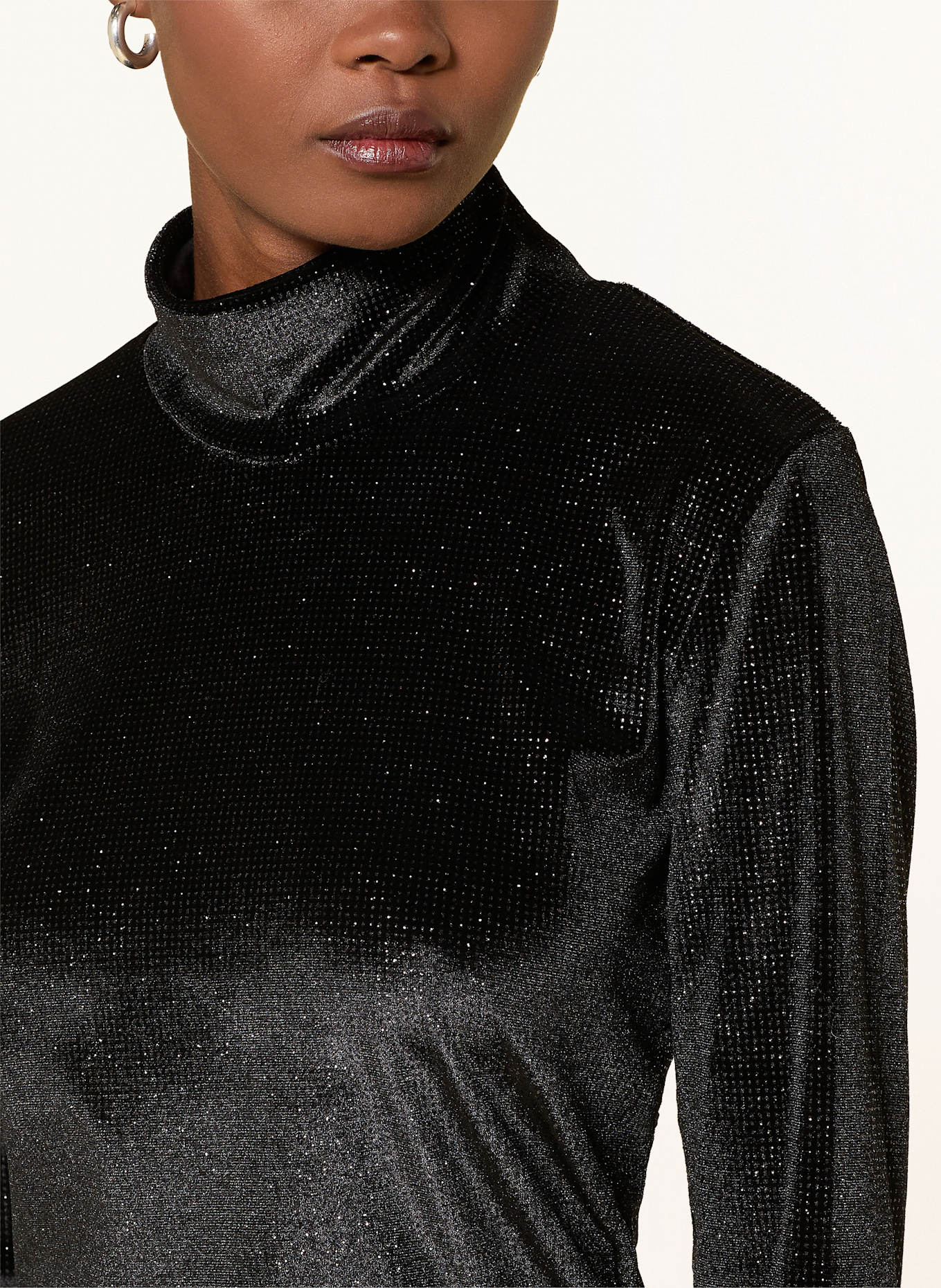 ESSENTIEL ANTWERP Longsleeve INDIENNE aus Samt: SCHWARZ