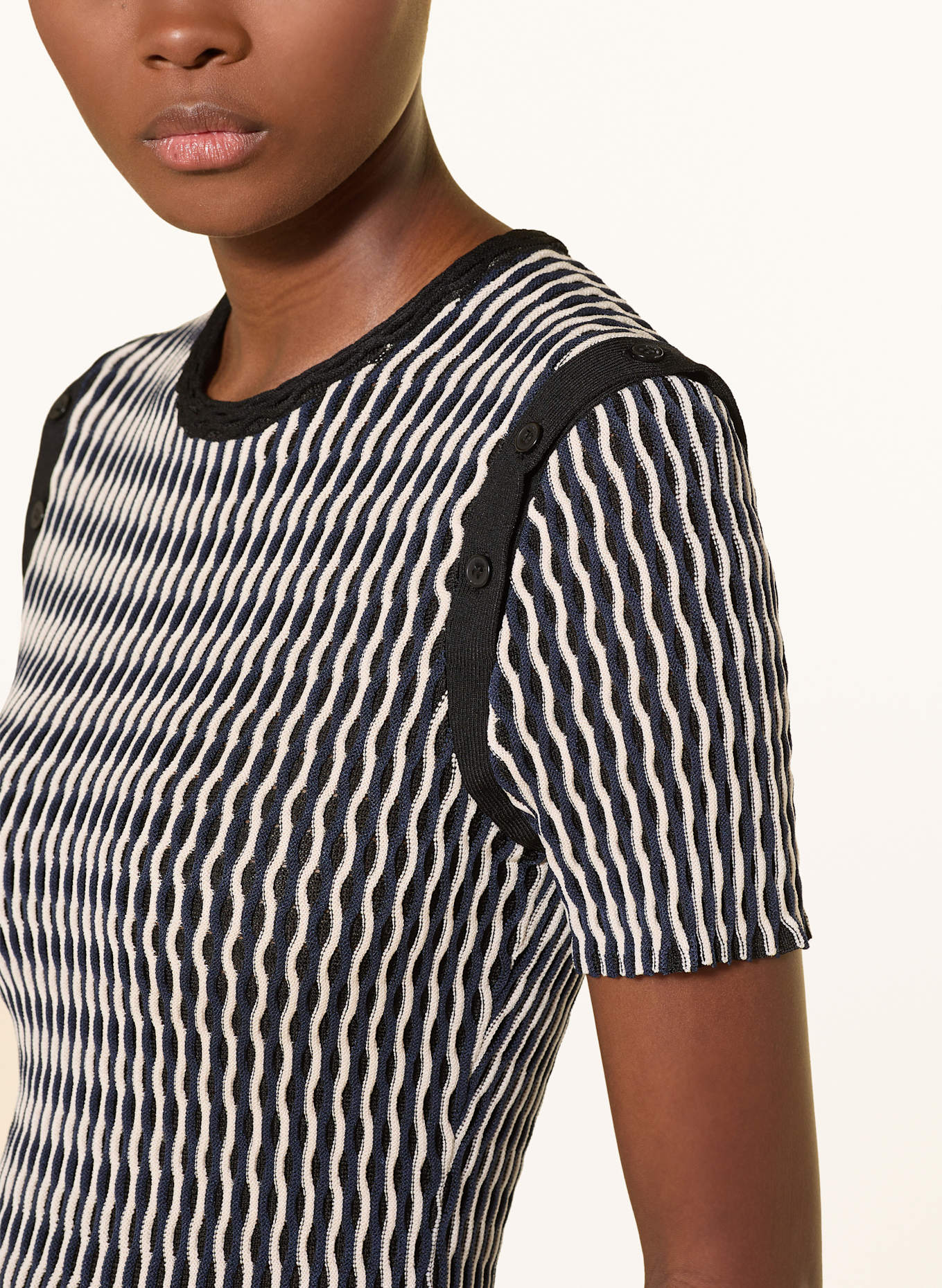 SIMKHAI Cocktailkleid BAYLOR: SCHWARZ / WEISS / DUNKELBLAU