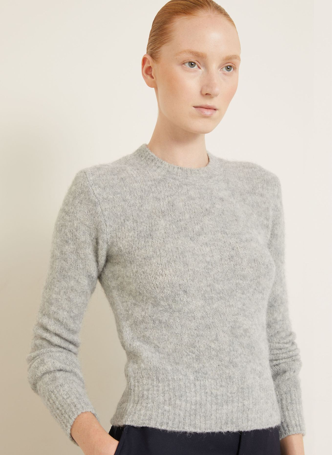 AMI PARIS Pullover mit Merinowolle und Alpaka: GRAU