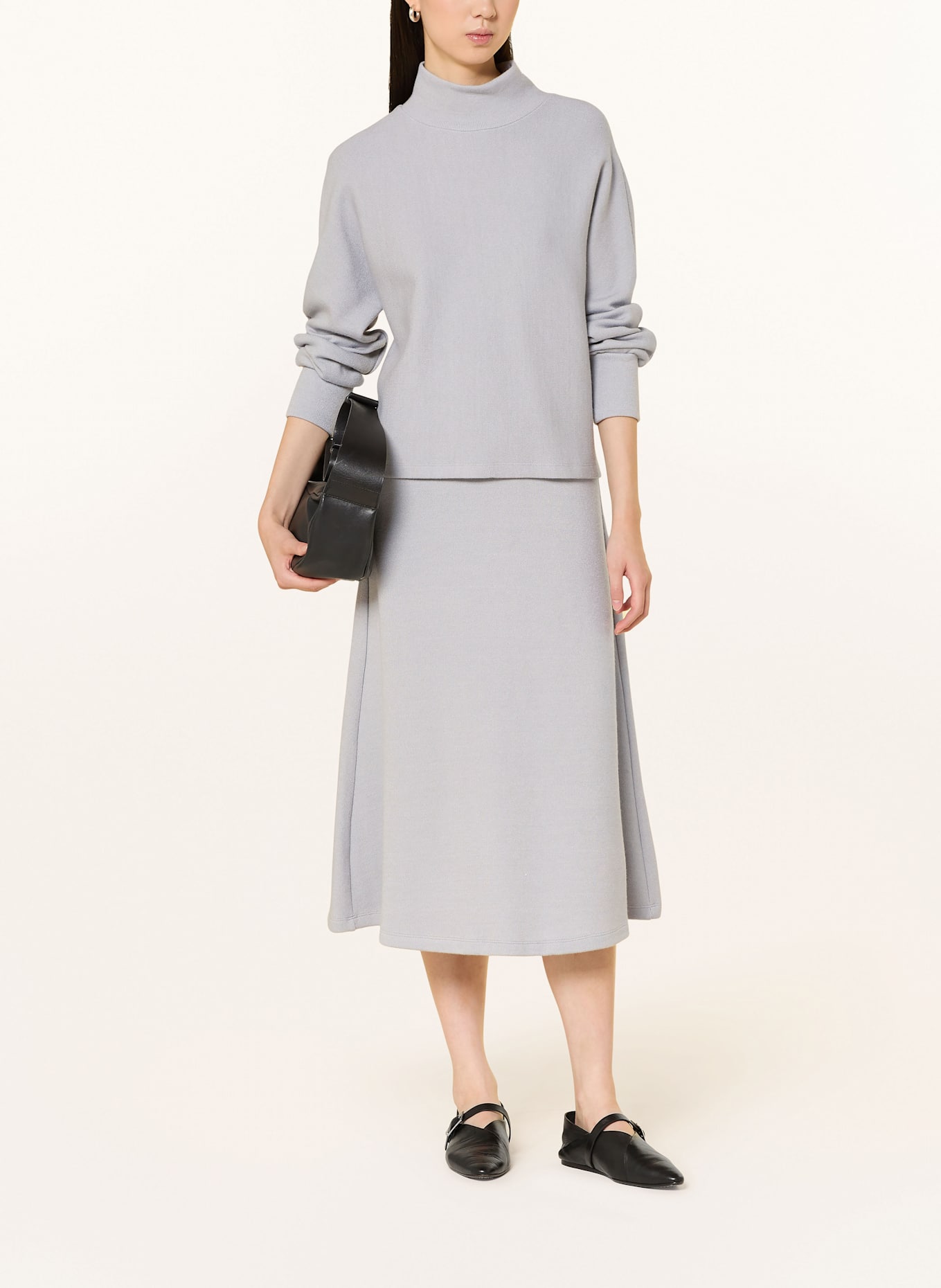 MORE & MORE Sweatshirt: GRAU