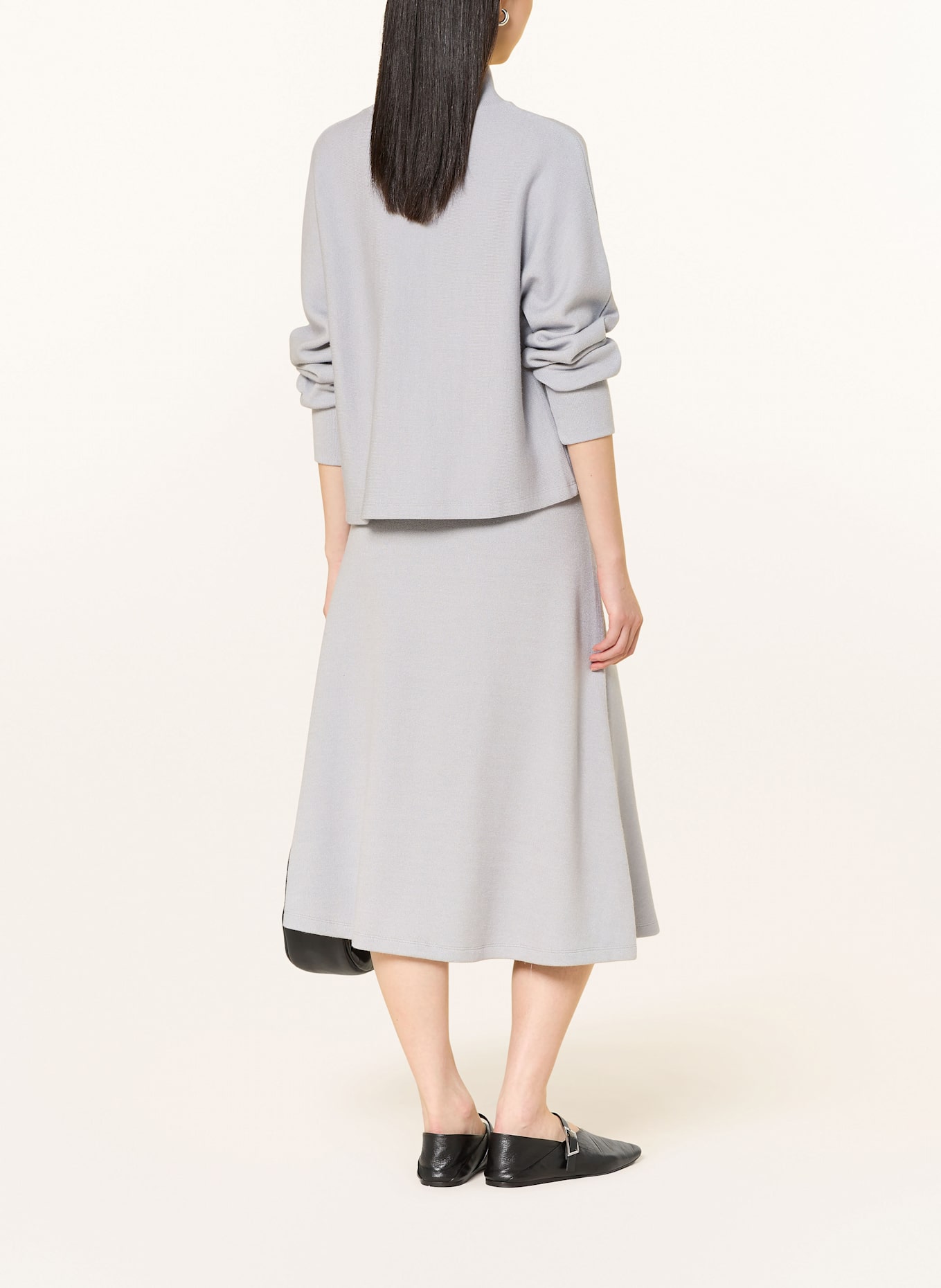 MORE & MORE Sweatshirt: GRAU