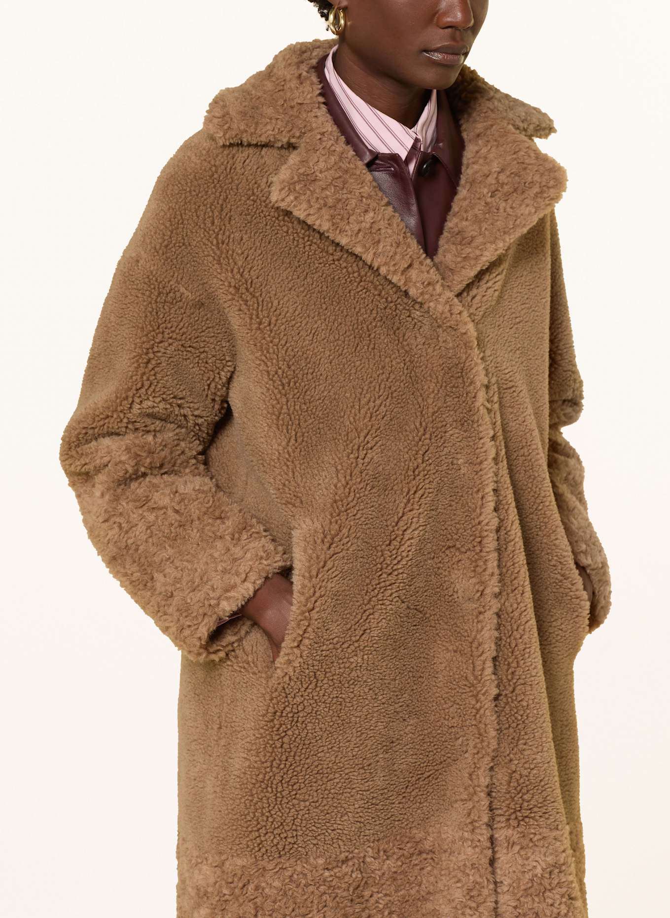 STUDIO AR Teddyfell-Mantel FLOOR: CAMEL